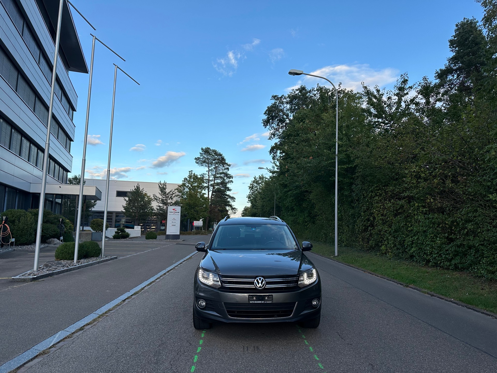 VW Tiguan 2.0 TDI BMT Cup 4Motion DSG-image-13
