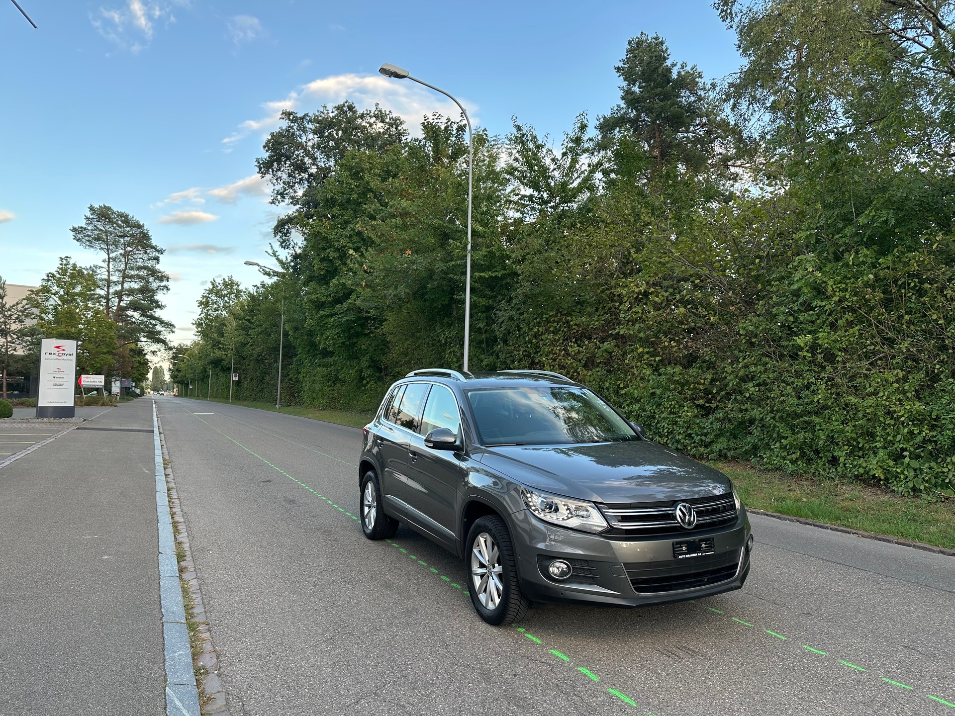 VW Tiguan 2.0 TDI BMT Cup 4Motion DSG-image-14