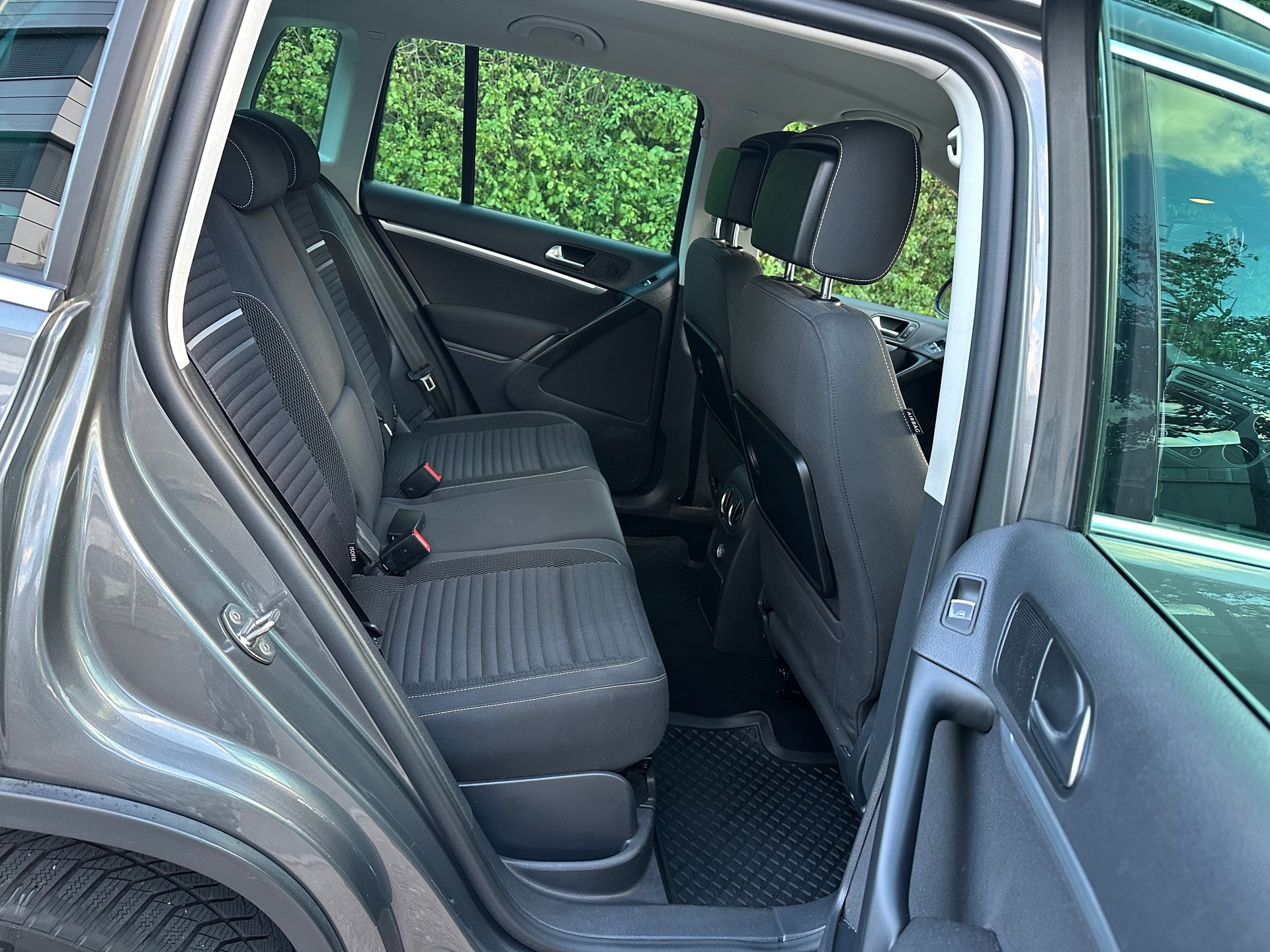 VW Tiguan 2.0 TDI BMT Cup 4Motion DSG-image-10