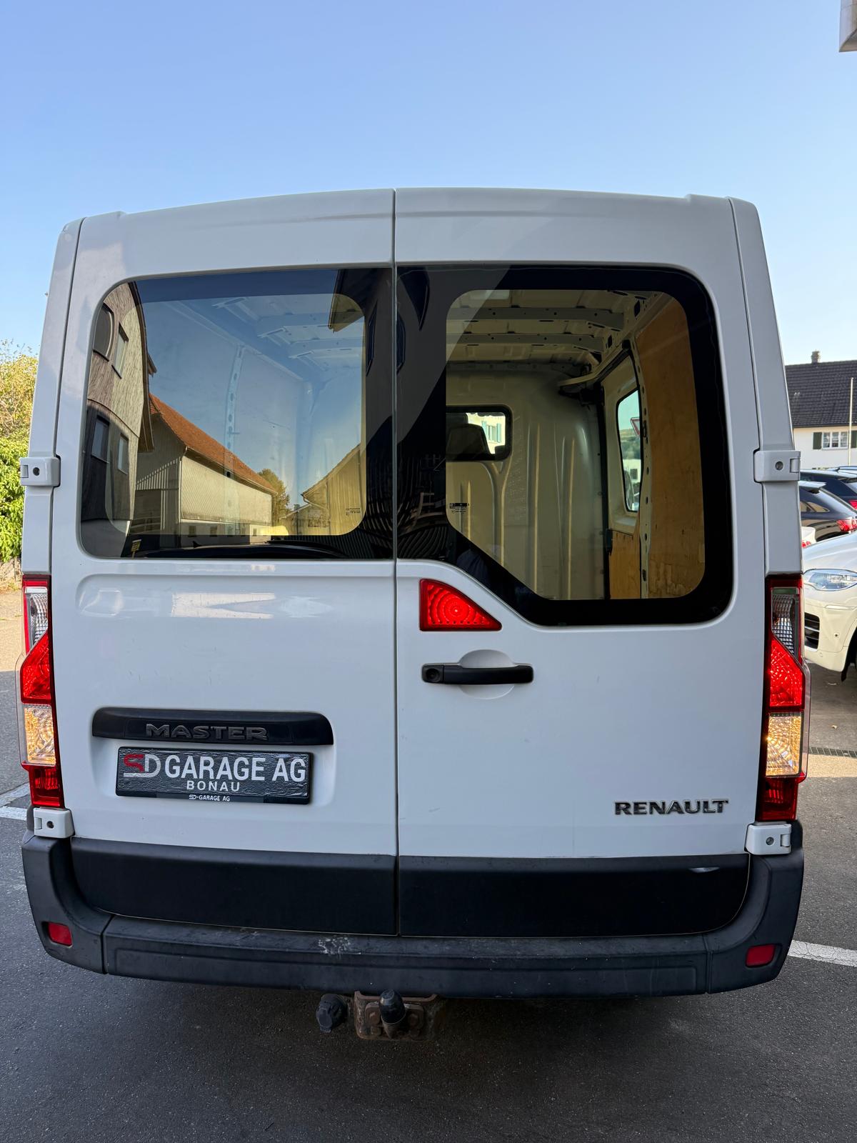 RENAULT Master T33 2.3dCi L1H1-image-4