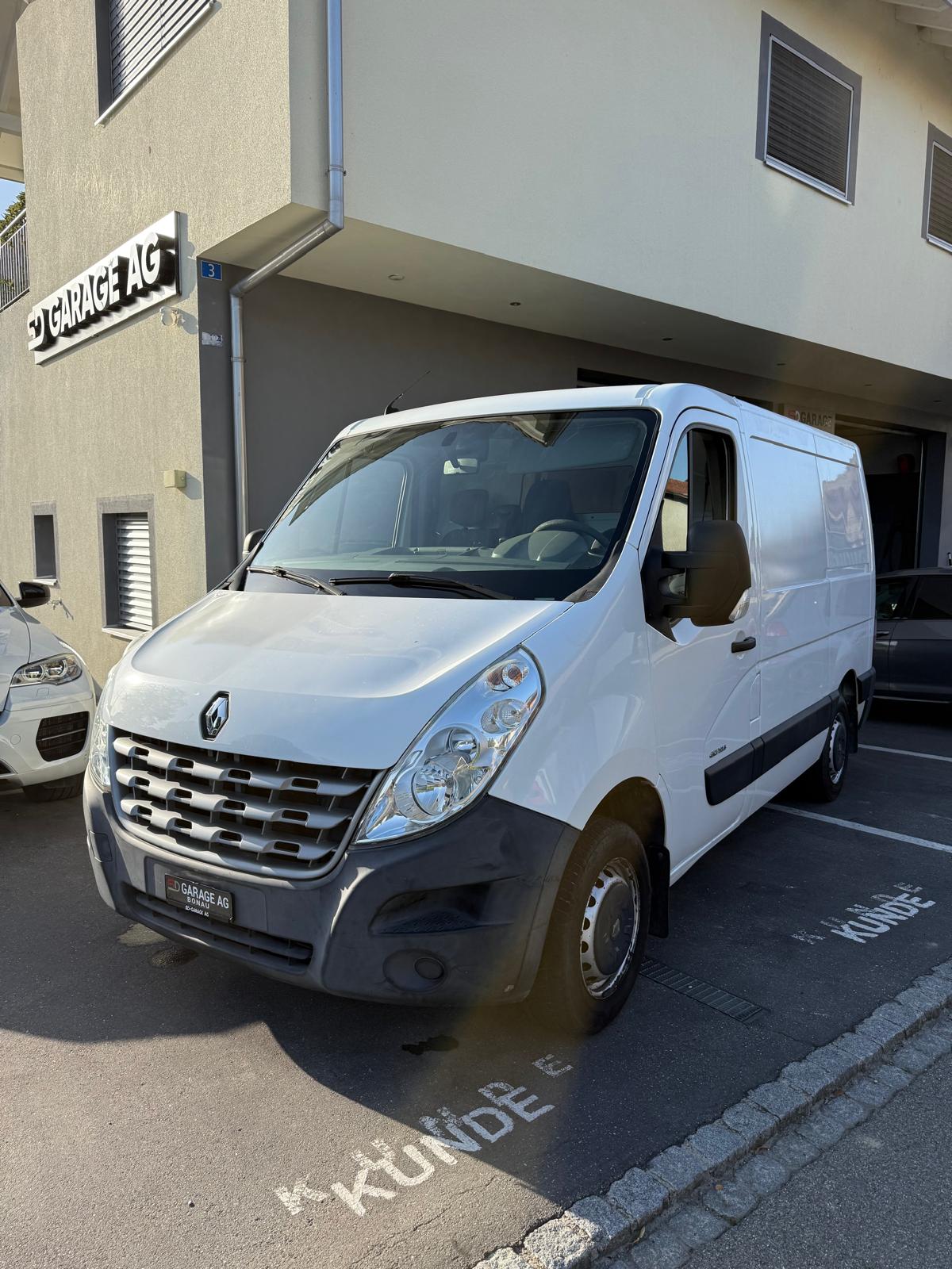 RENAULT Master T33 2.3dCi L1H1-image-0