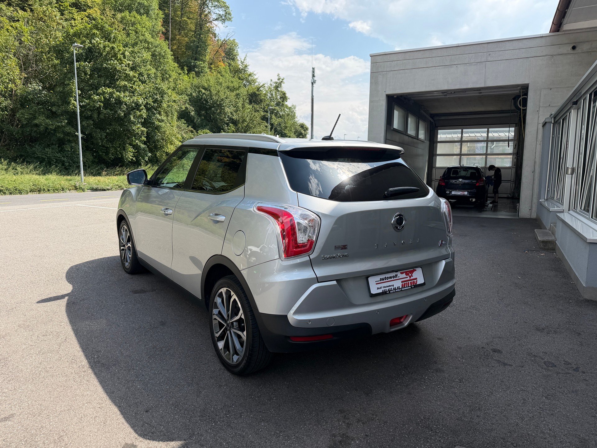 KGM-SsangYong Tivoli 1.6 e-XGi Sapphire 4WD Automatic-image-2