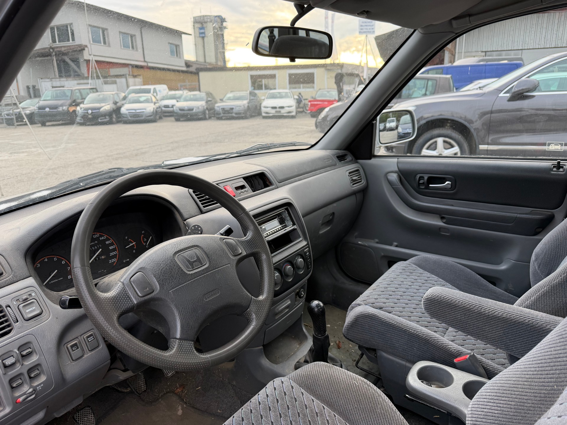 HONDA CR-V 2.0i 4WD LS-image-9