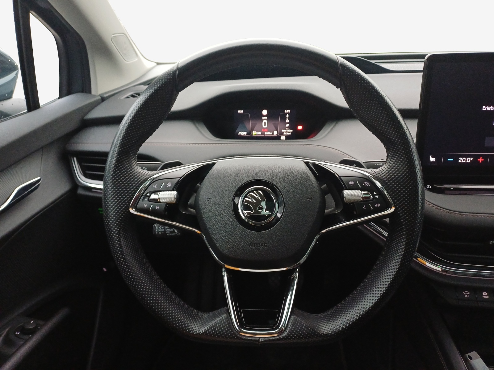 SKODA Enyaq iV 80-image-8