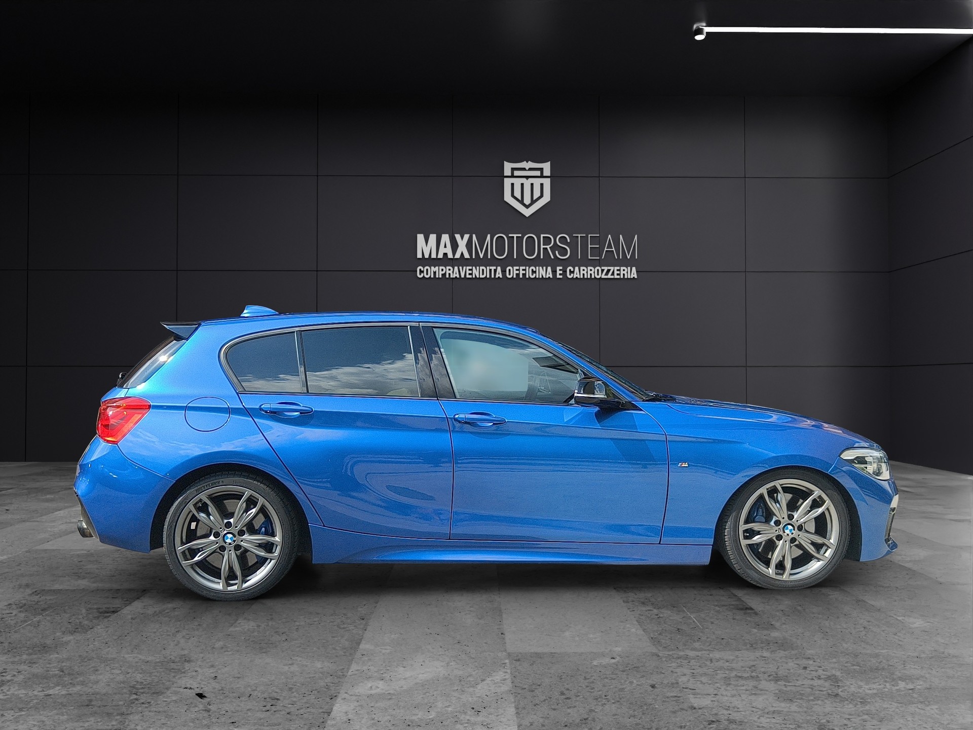 BMW M140i xDrive Steptronic-image-3