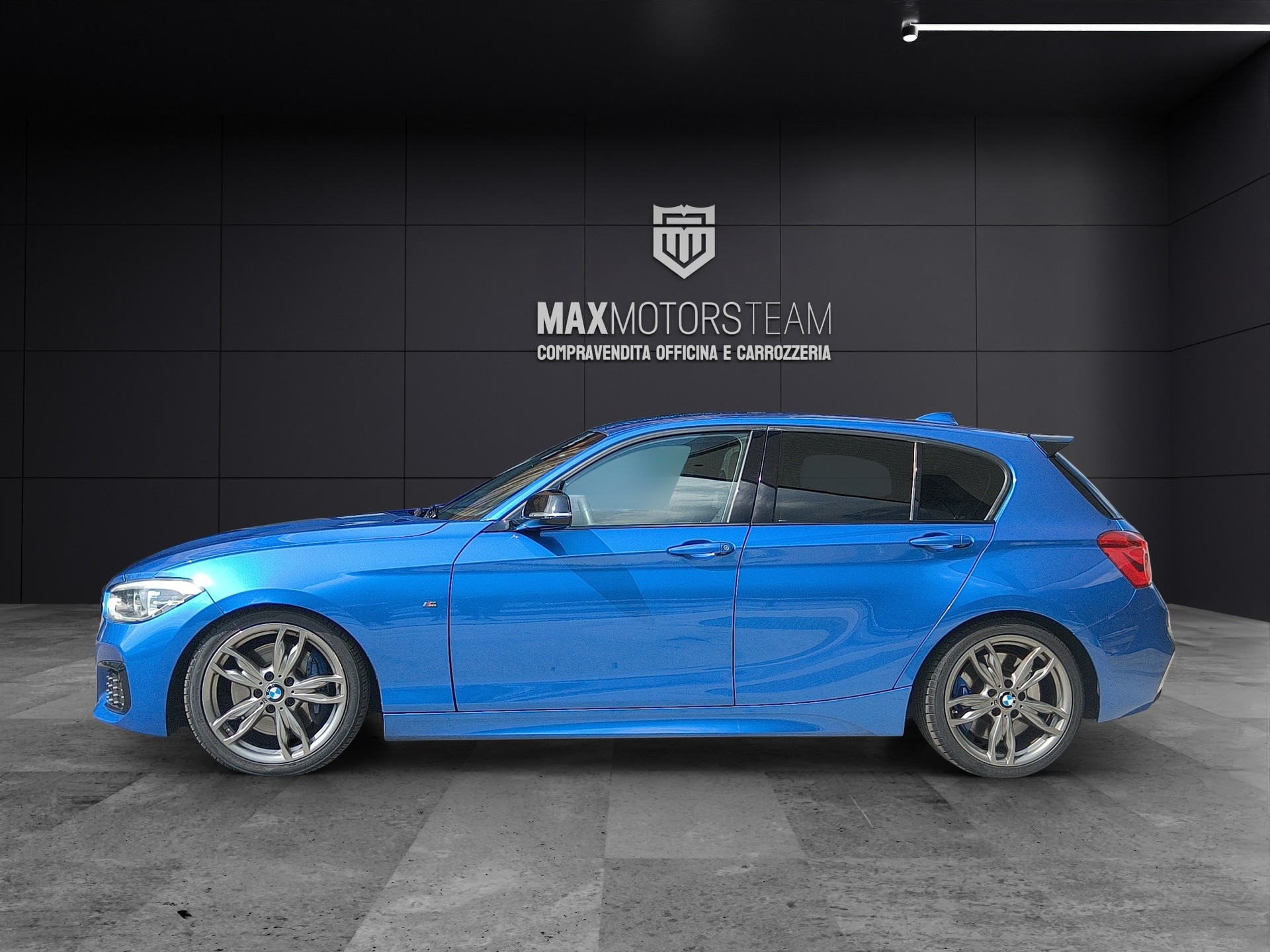 BMW M140i xDrive Steptronic-image-2