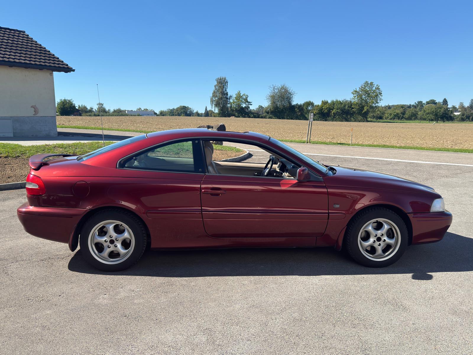 VOLVO C70 T5-image-9