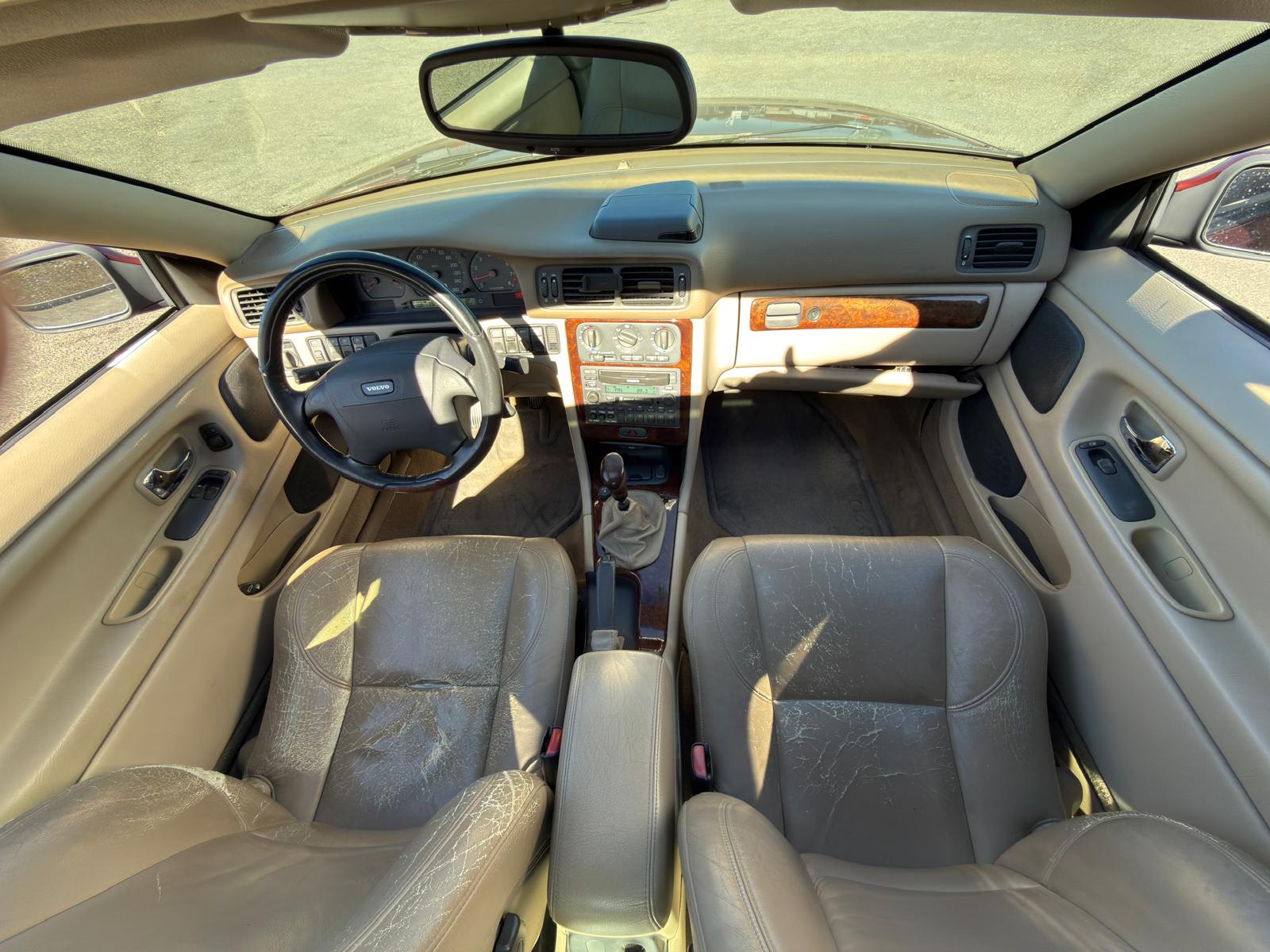 VOLVO C70 T5-image-13
