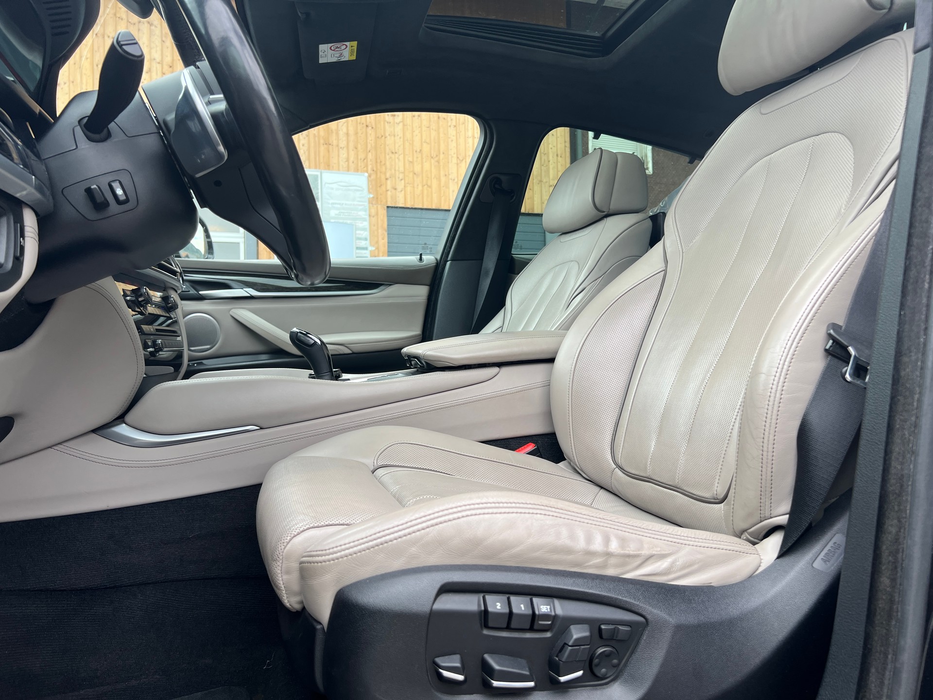 BMW X6 xDrive 50i Steptronic-image-4