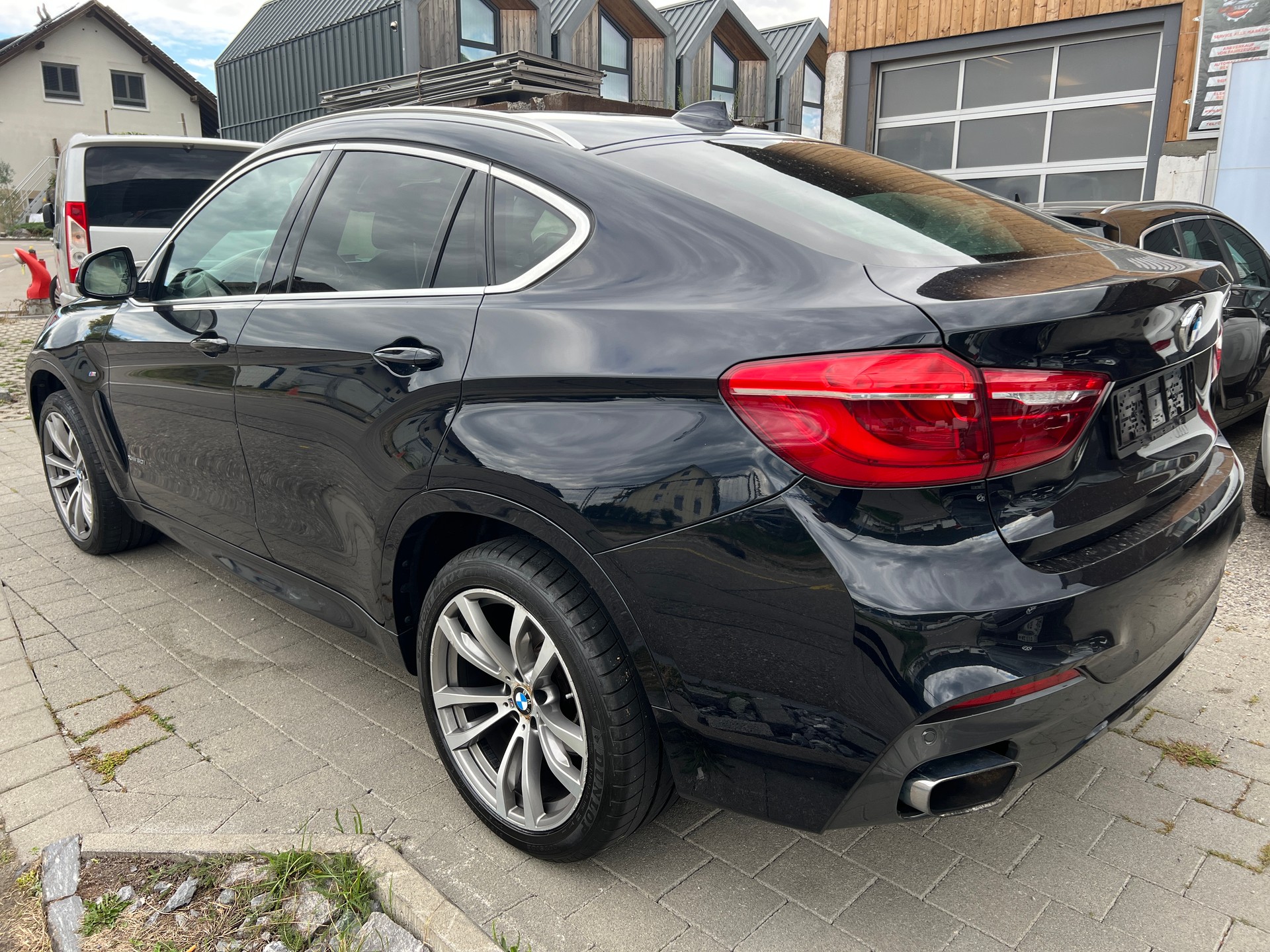 BMW X6 xDrive 50i Steptronic-image-3