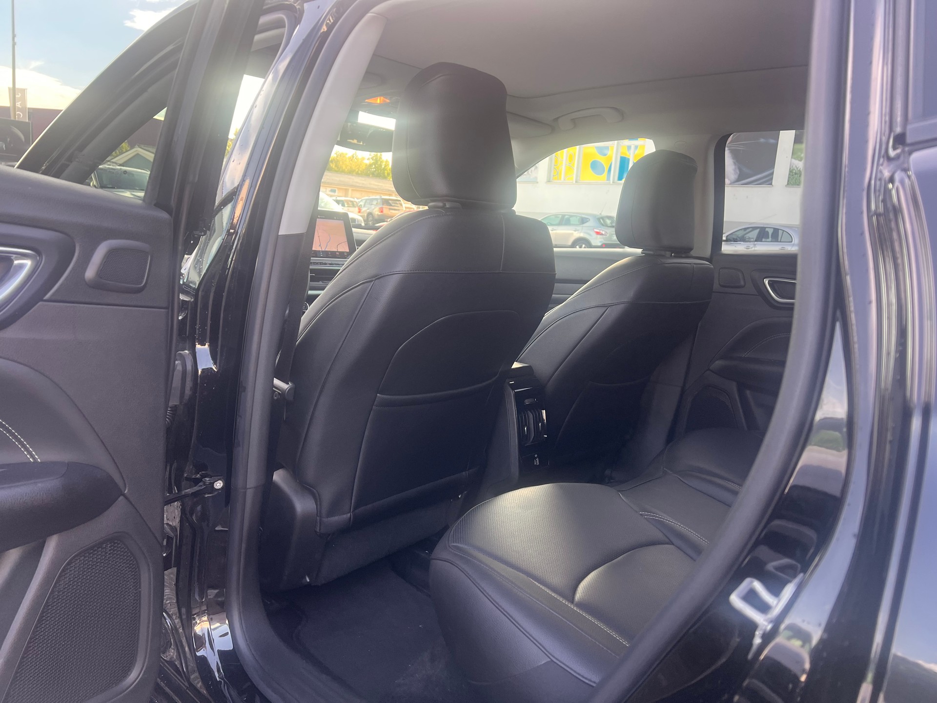JEEP Compass 4x2 1.5 T MHEV S Plus Sky-image-9