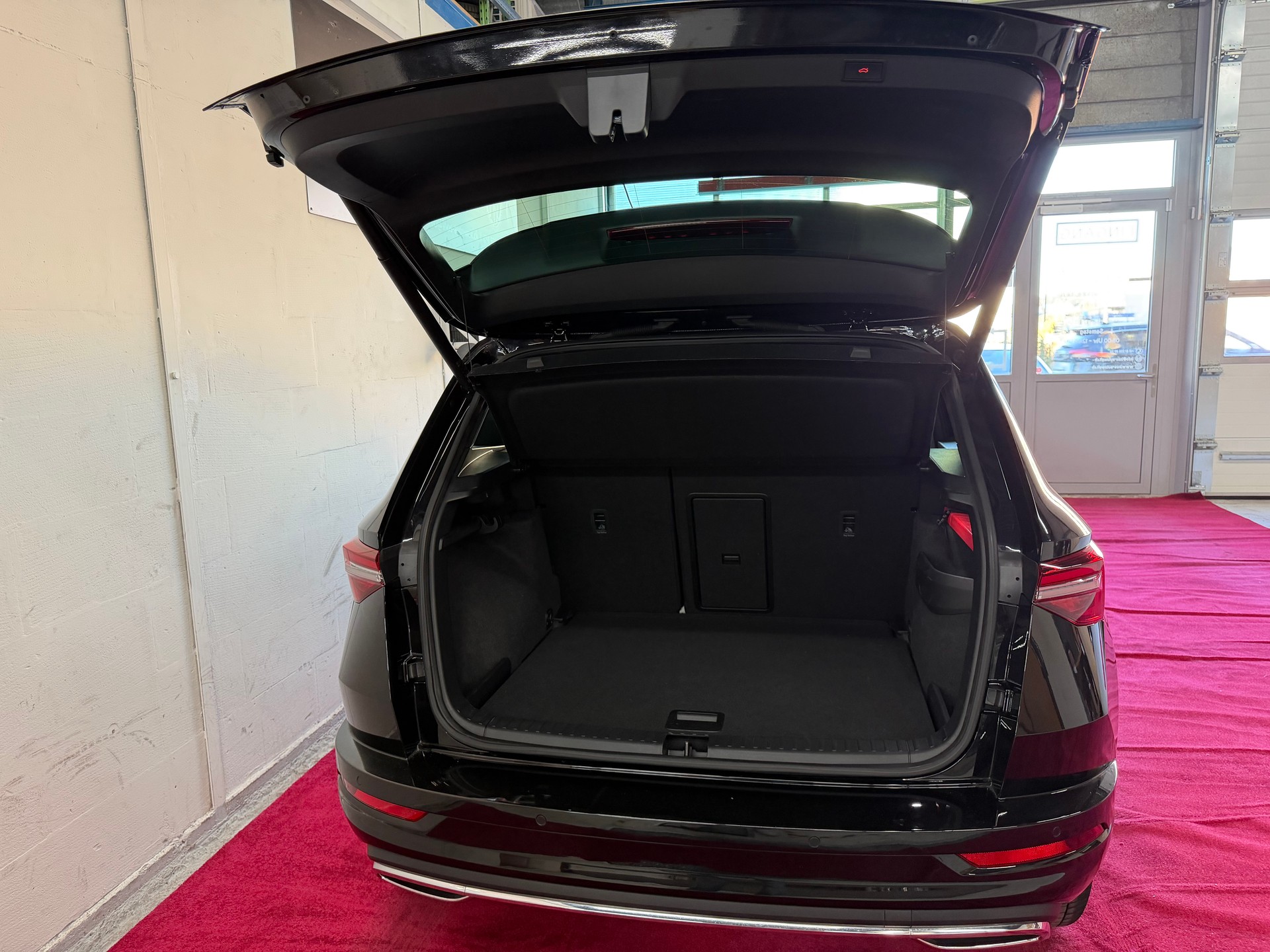 SKODA Karoq 1.5 TSI SportLine DSG-image-6