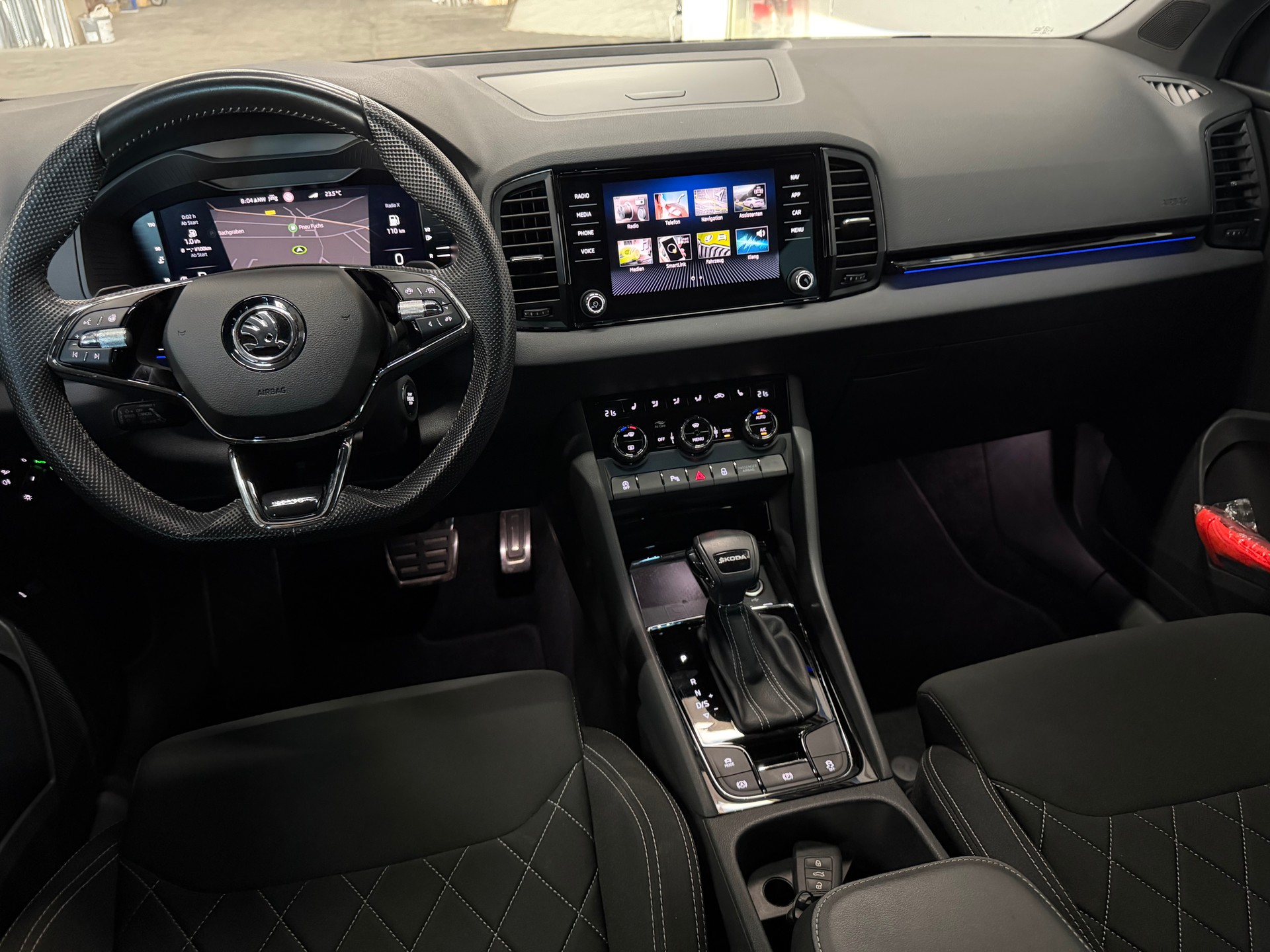 SKODA Karoq 1.5 TSI SportLine DSG-image-7