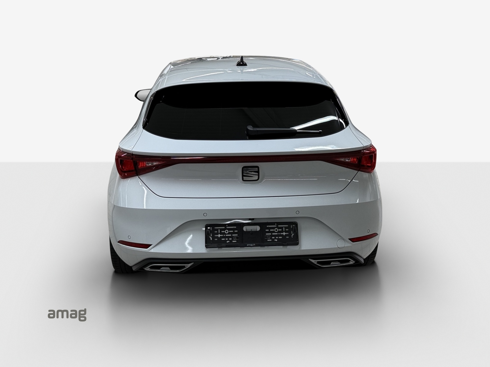SEAT Leon 1.5 eTSI mHEV DSG FR-image-3