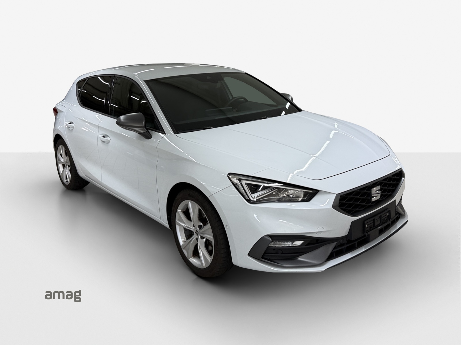 SEAT Leon 1.5 eTSI mHEV DSG FR-image-5