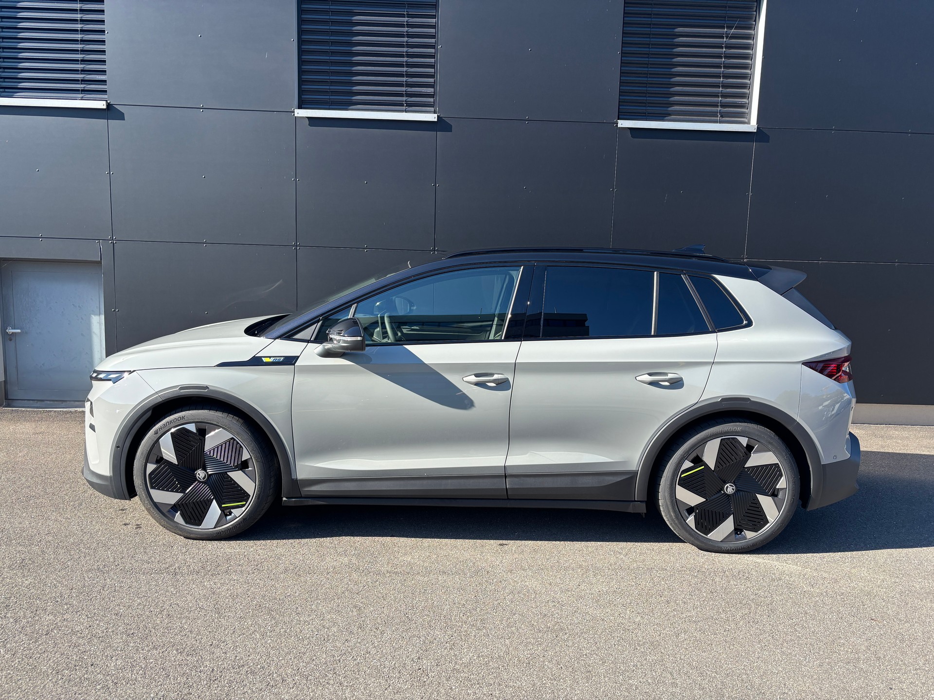 SKODA Elroq RS 4x4 Maxx **Modell 2027**-image-1