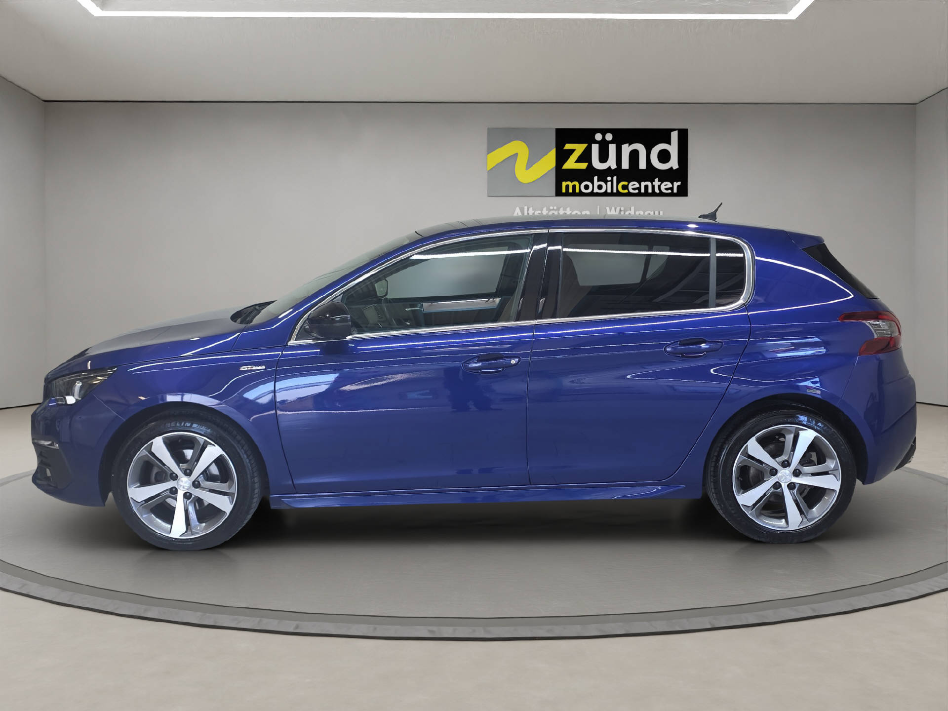 PEUGEOT 308 1.2 PureTech 130 GT Line S/S-image-1