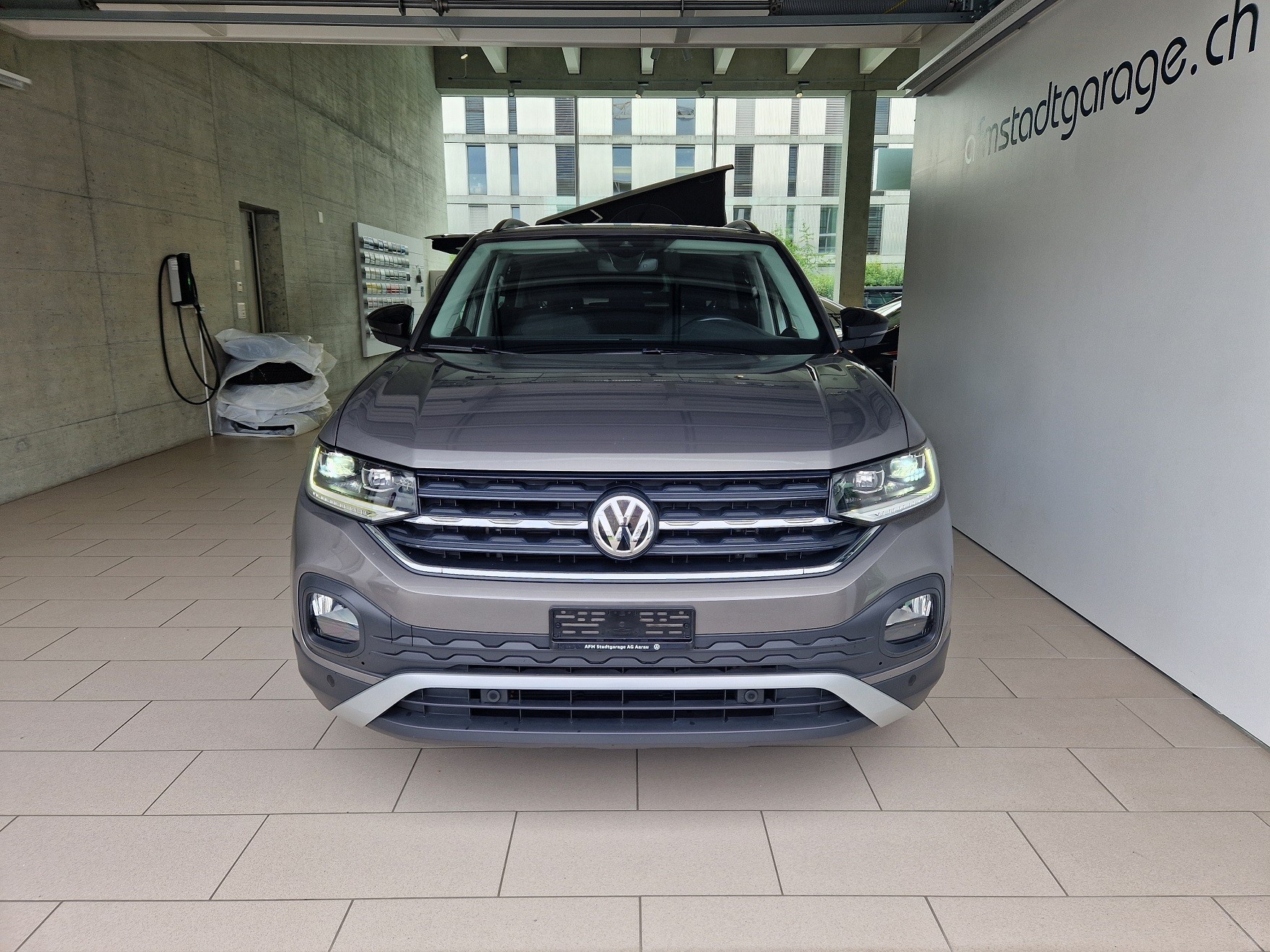VW T-Cross 1.0 TSI Life DSG-image-1