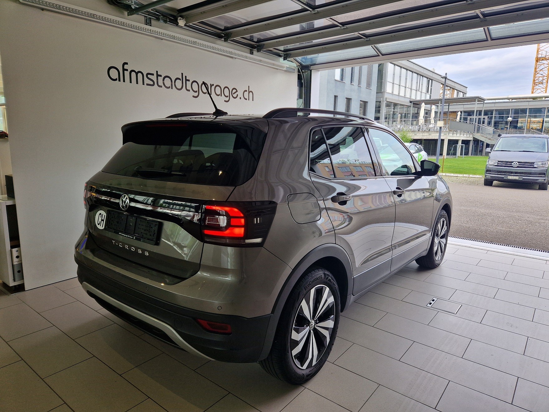 VW T-Cross 1.0 TSI Life DSG-image-3