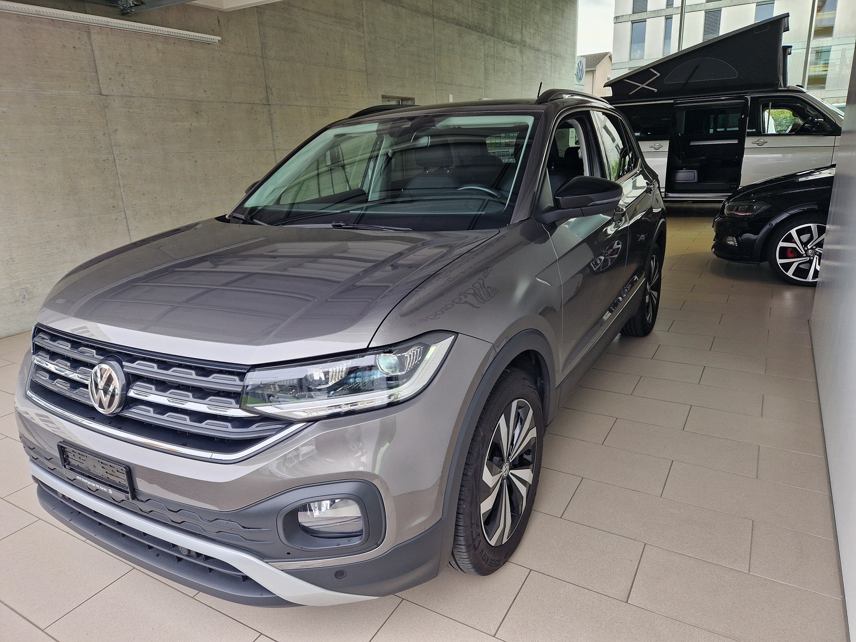VW T-Cross 1.0 TSI Life DSG-image-2