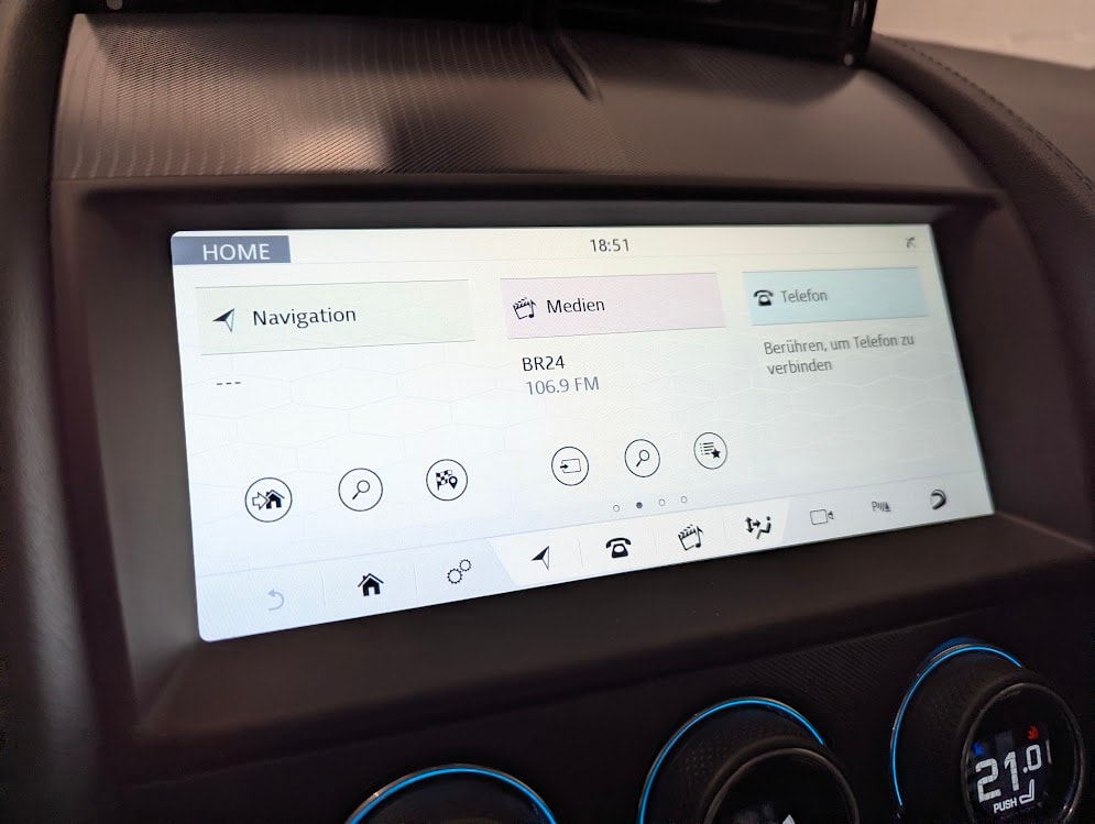 JAGUAR F-Type Convertible 3.0 V6 R-Dynamic AWD FACELIFT*12MT GAR 2xBLACK-PACK NAVI MERIDIAN CAM UVM*-image-15