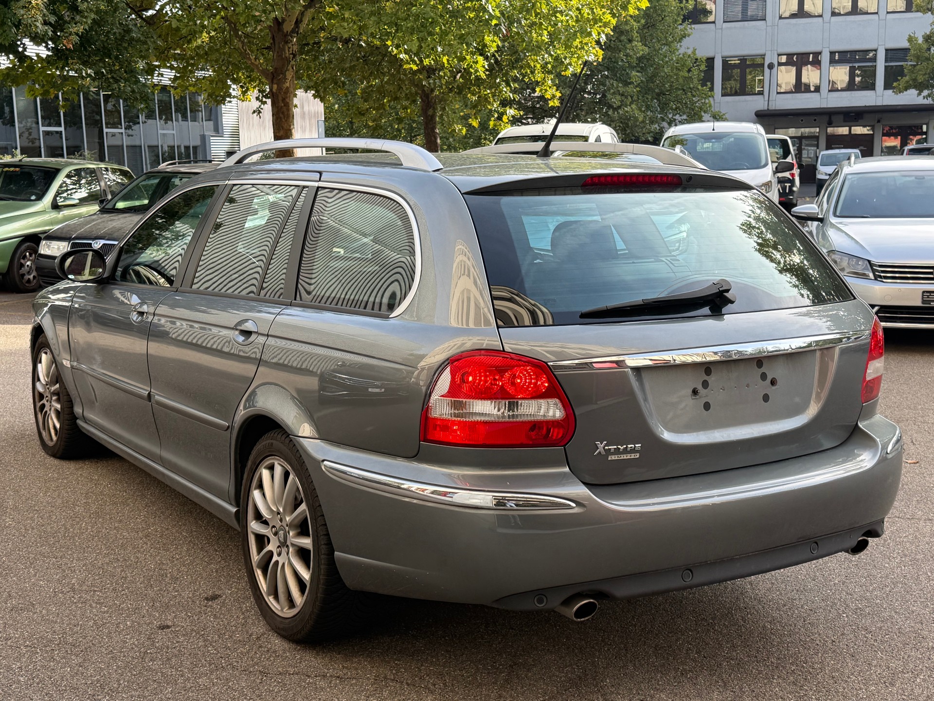 JAGUAR X-Type Estate 3.0 V6 Traction4 Executive-image-5
