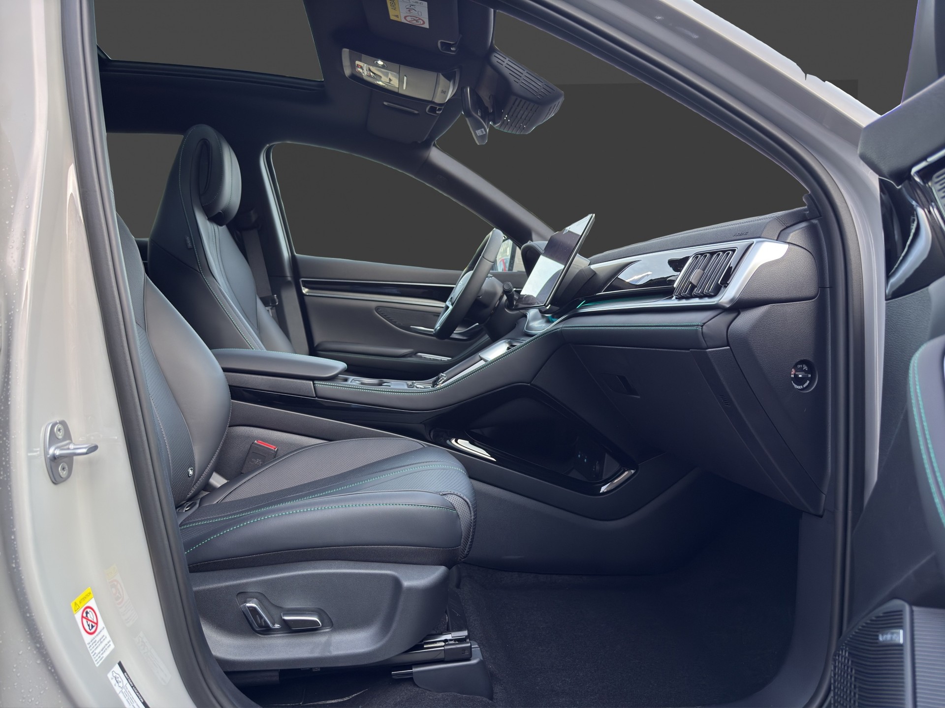 BYD Seal U DM-i Design AWD-image-14