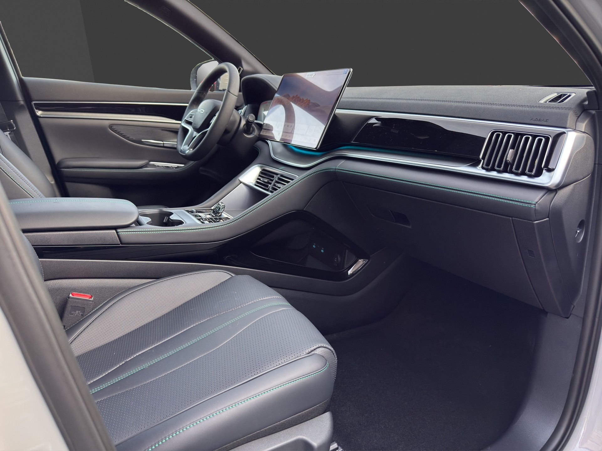 BYD Seal U DM-i Design AWD-image-13