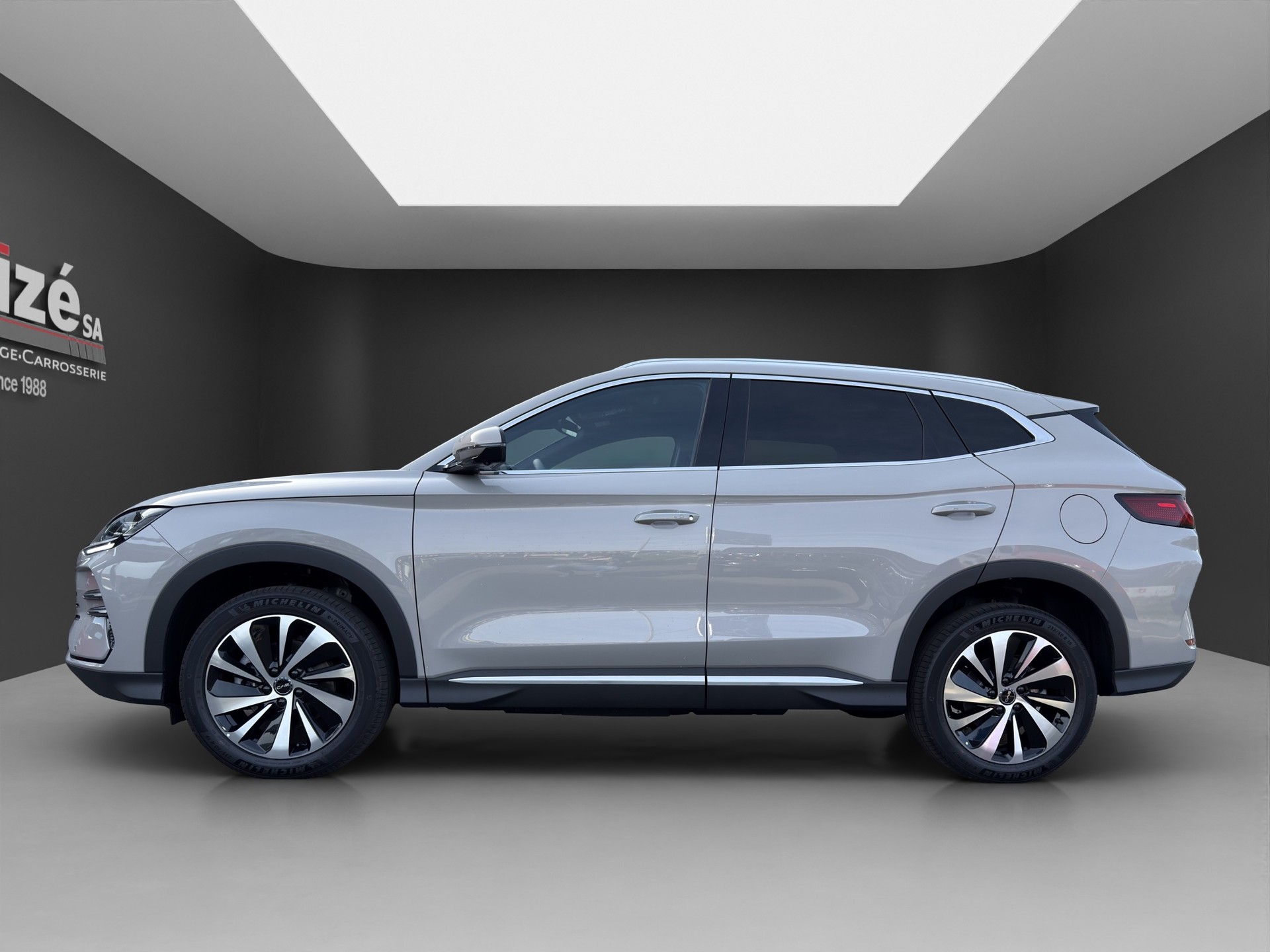 BYD Seal U DM-i Design AWD-image-3