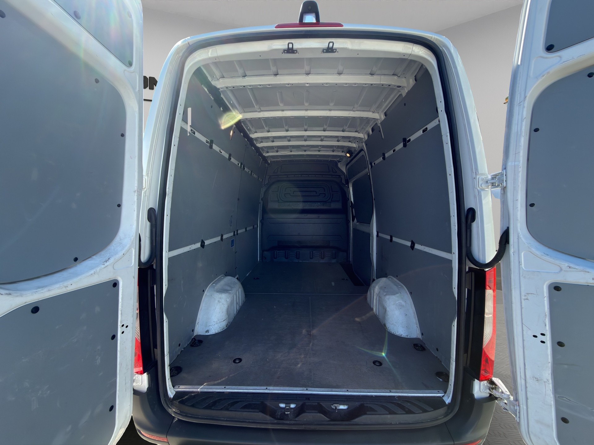 MERCEDES-BENZ Sprinter 315 CDI Standard 9G-TRONIC-image-8