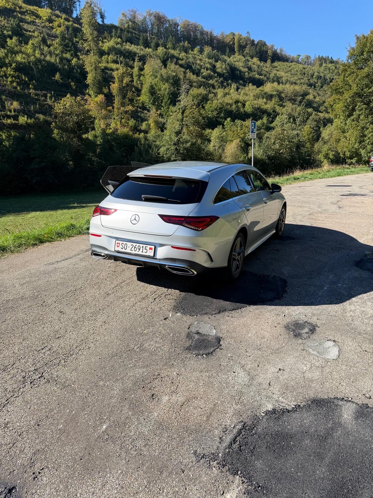 MERCEDES-BENZ CLA 250 e AMG Line-image-1