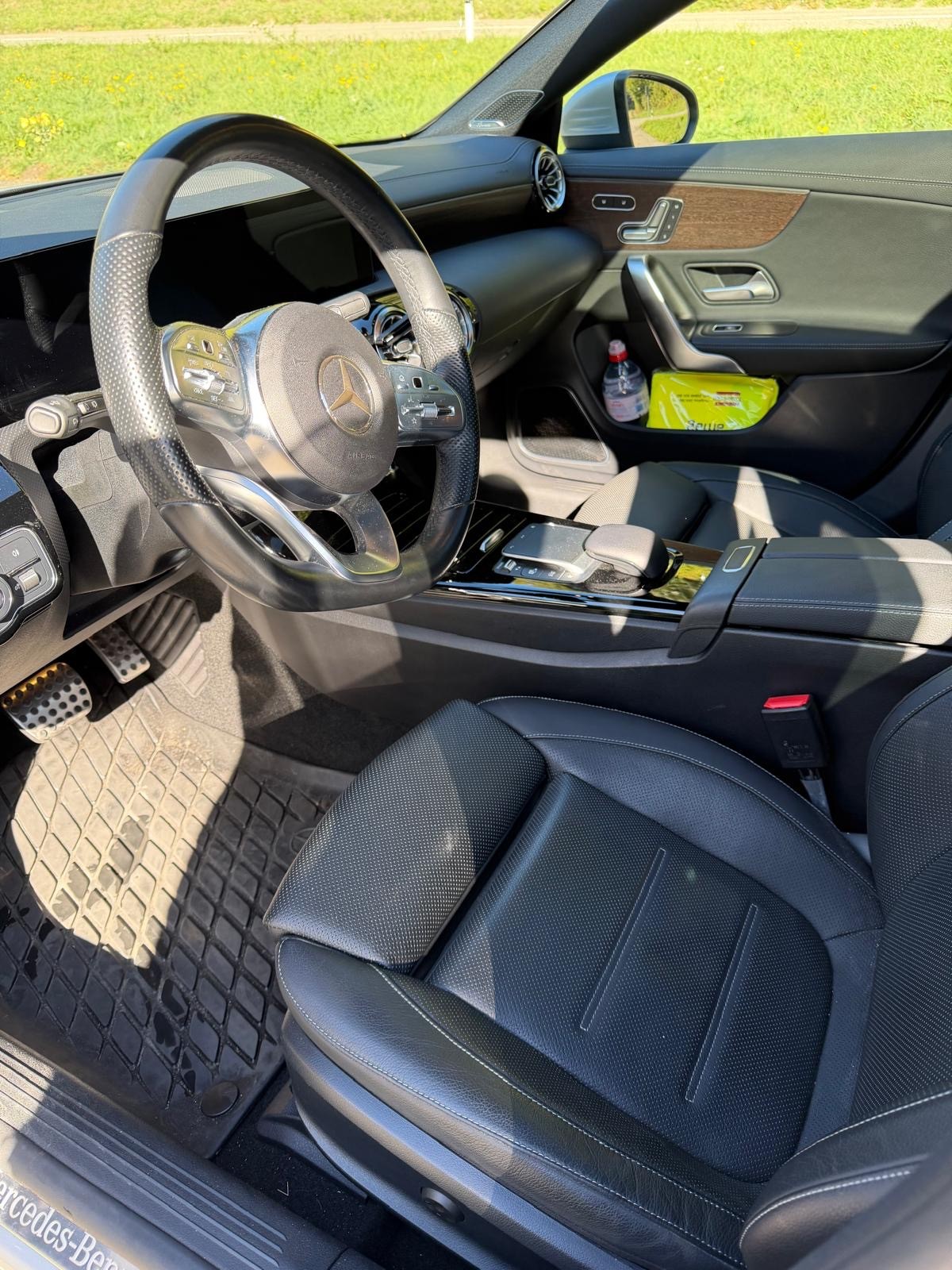 MERCEDES-BENZ CLA 250 e AMG Line-image-3