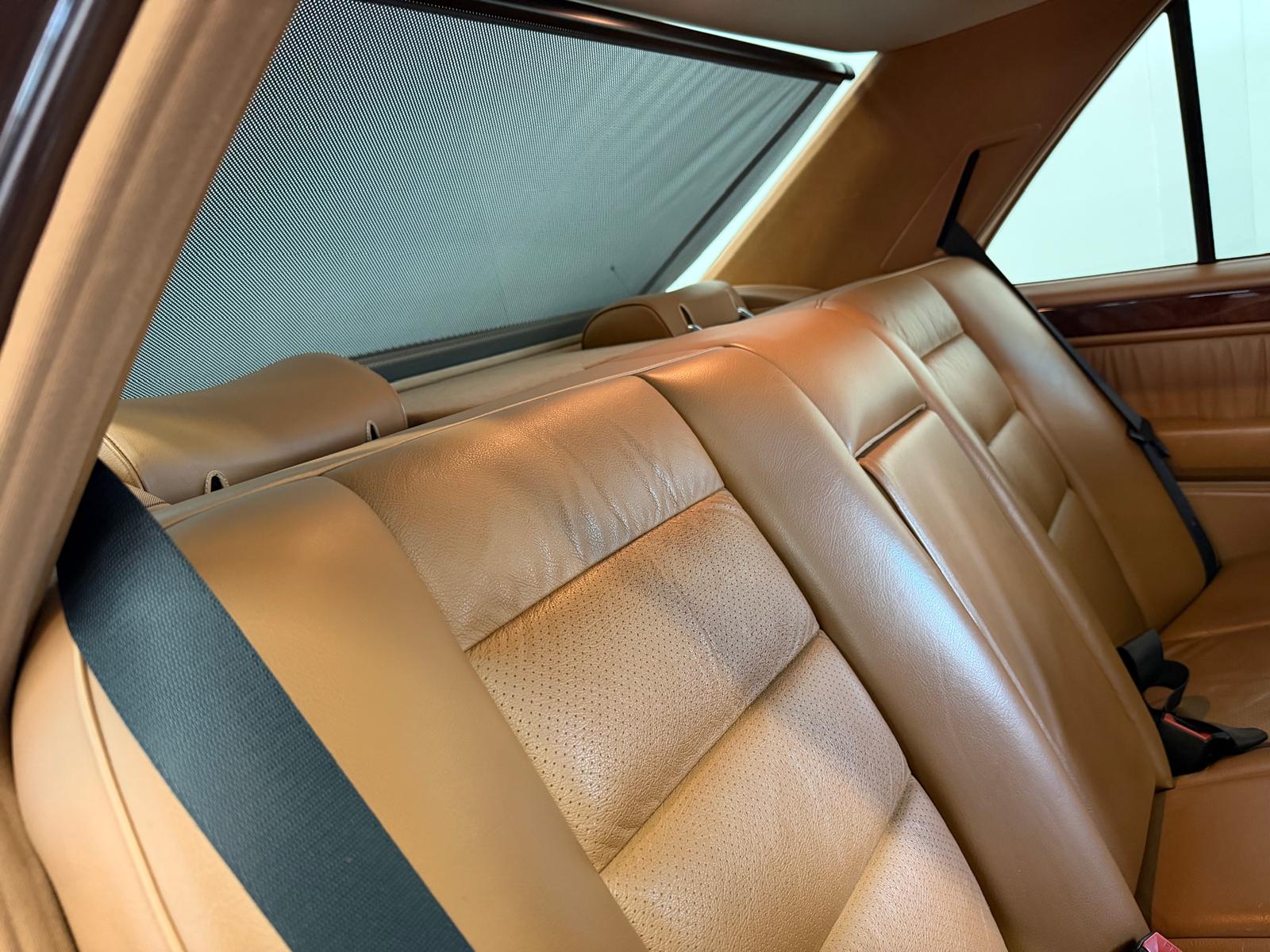 MERCEDES-BENZ 300 E 4matic-image-19