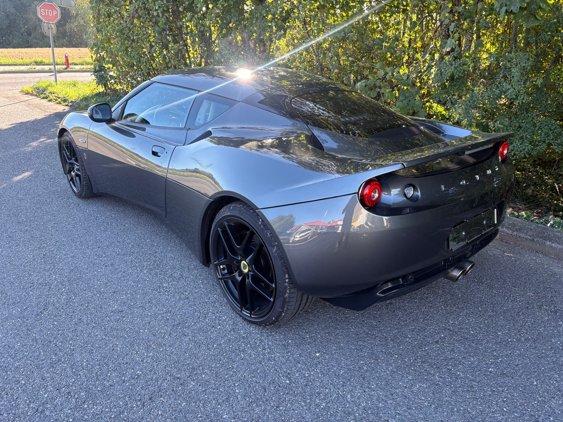 LOTUS EVORA-image-3