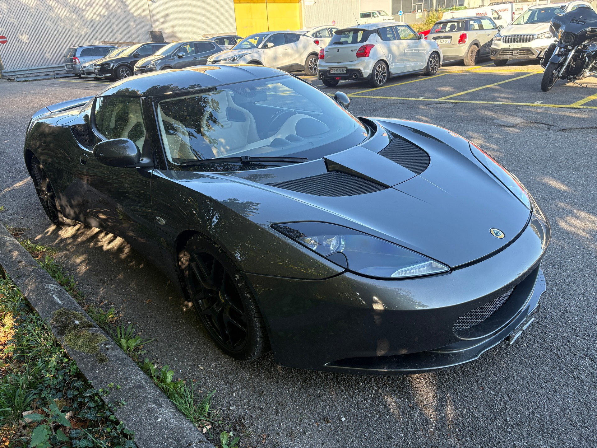 LOTUS EVORA-image-2