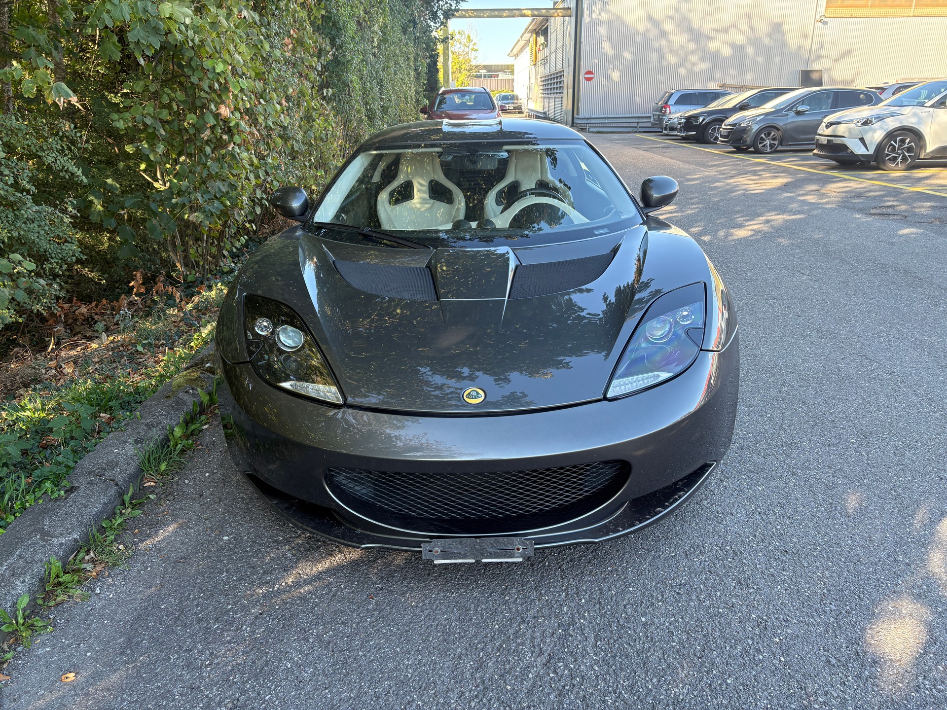 LOTUS EVORA-image-1