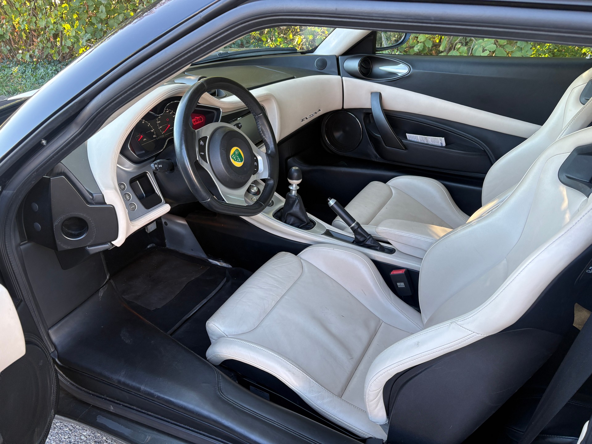 LOTUS EVORA-image-5