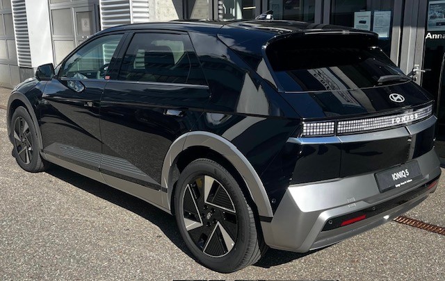 HYUNDAI Ioniq 5 84 kWh Vertex 4WD-image-2