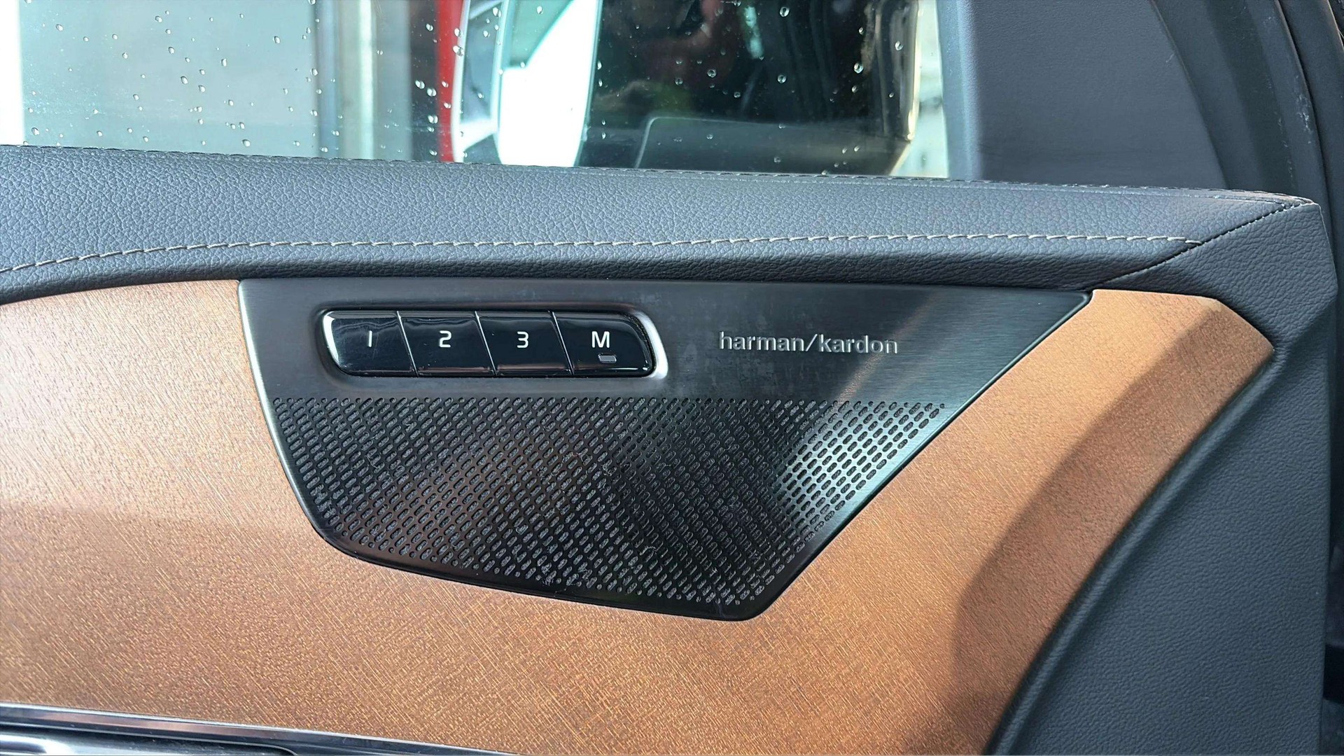 VOLVO XC90 B6 Benzin Mild Hybrid AWD Inscription Geartronic mit AHK + Panoramadach mit Werksgarantie & Gratisservice-image-26