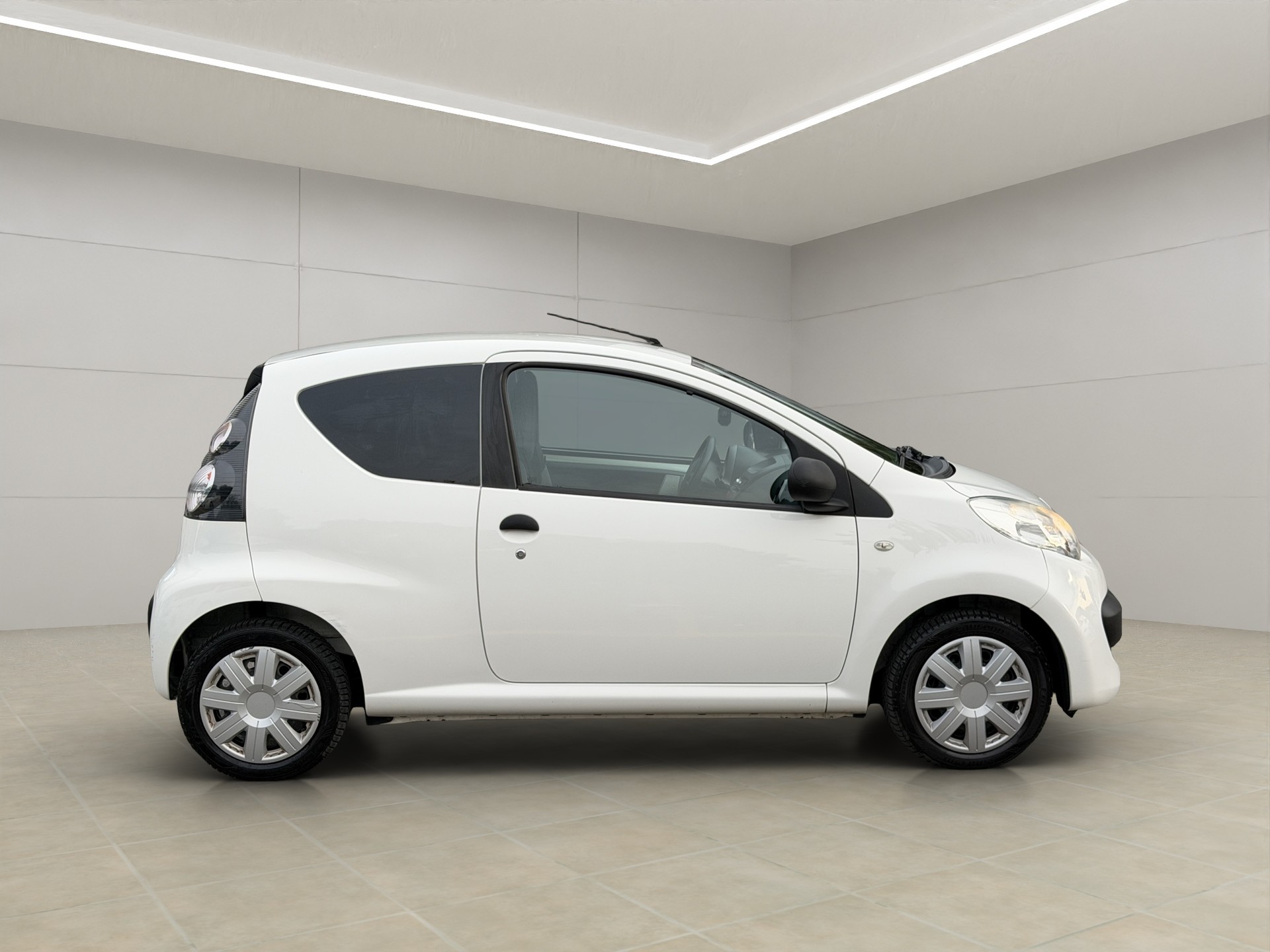 CITROEN C1 1.0i Expertise et service du jour / FRISCH MFK + SERVICE-image-5