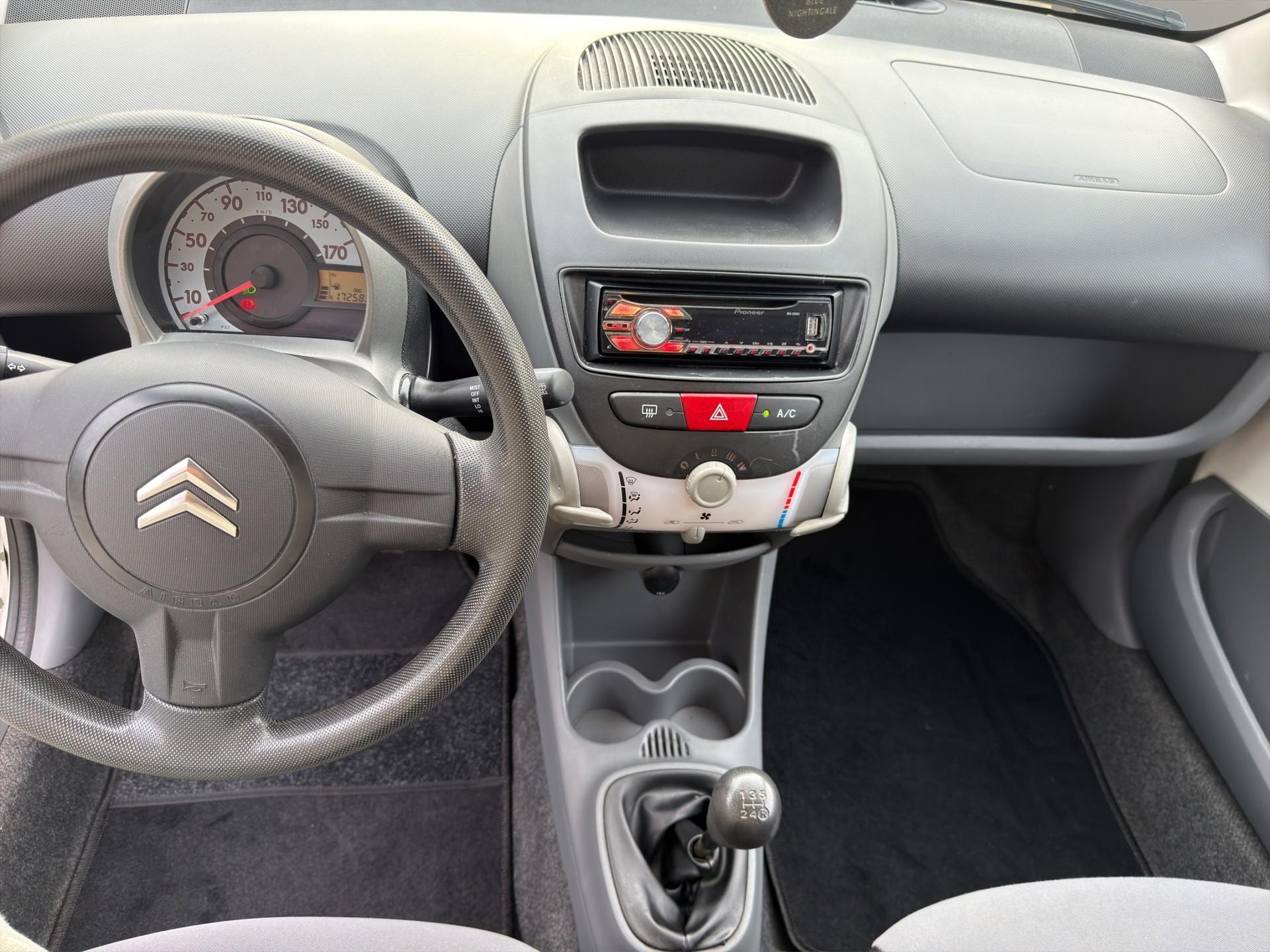 CITROEN C1 1.0i Expertise et service du jour / FRISCH MFK + SERVICE-image-17