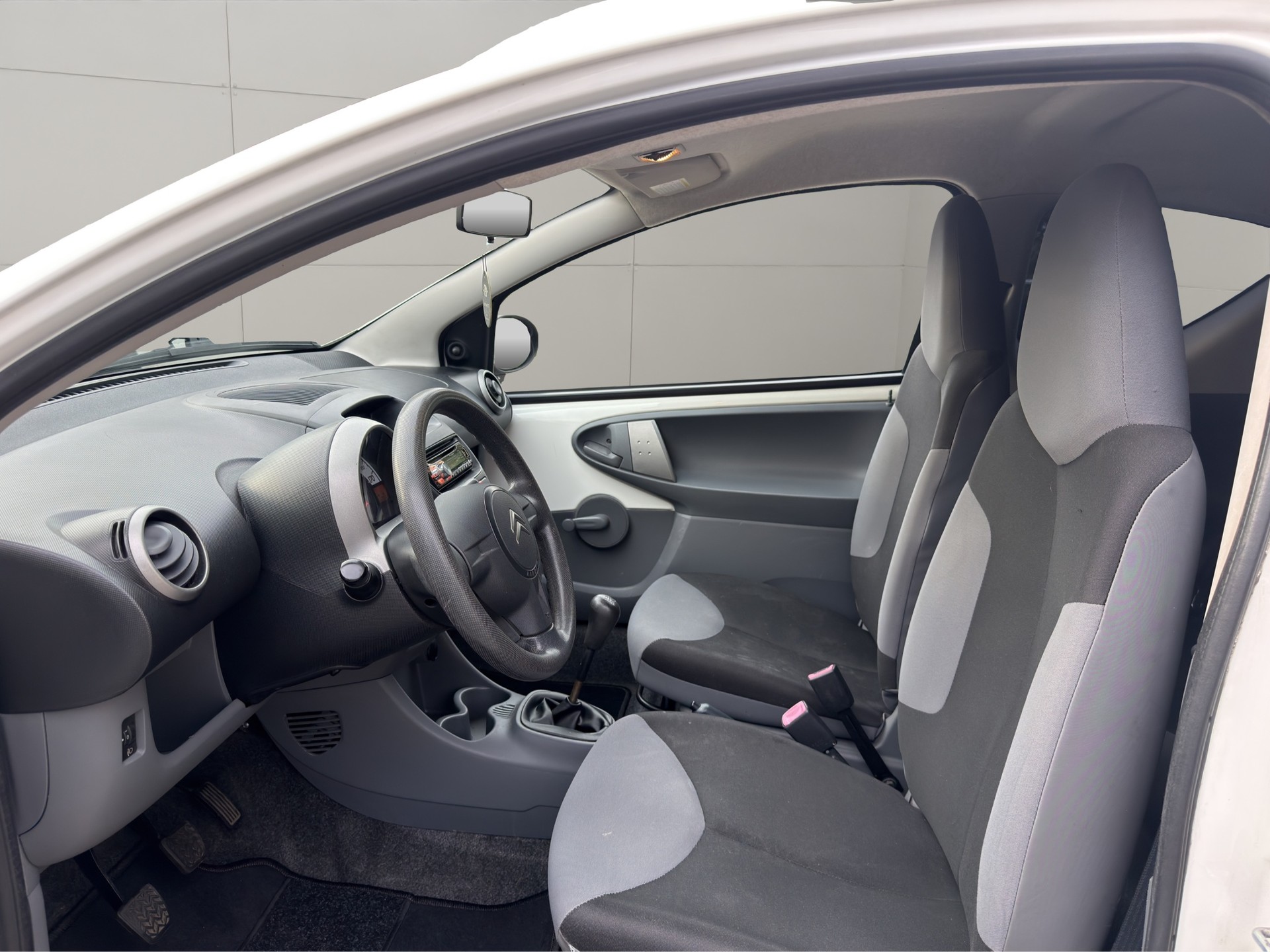 CITROEN C1 1.0i Expertise et service du jour / FRISCH MFK + SERVICE-image-14
