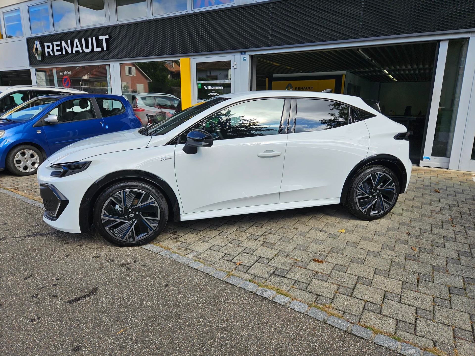 RENAULT Clio 1.8 E-Tech Esprit Alpine-image-4