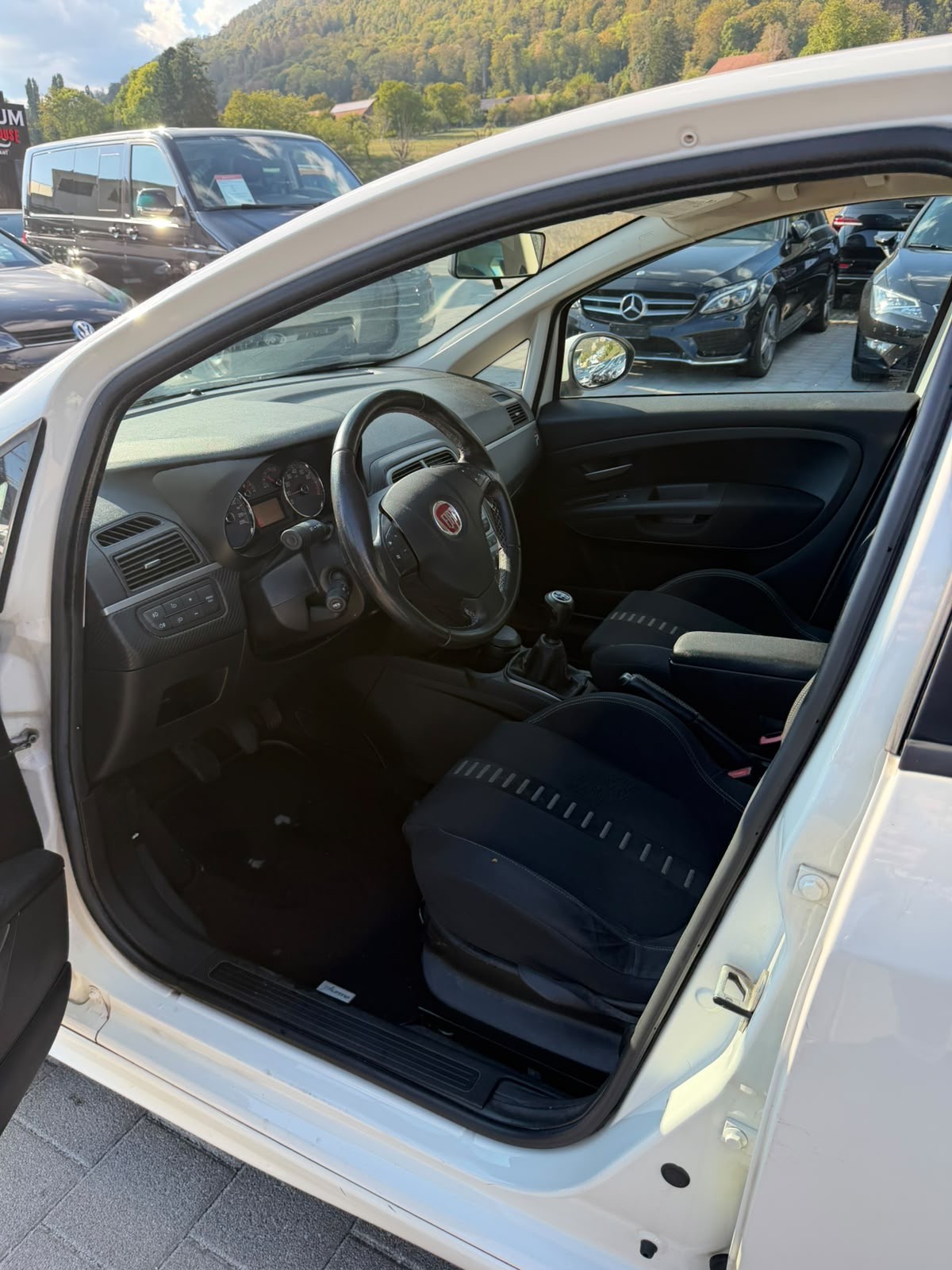 FIAT Punto 1.4 16V Turbo Sport-image-14