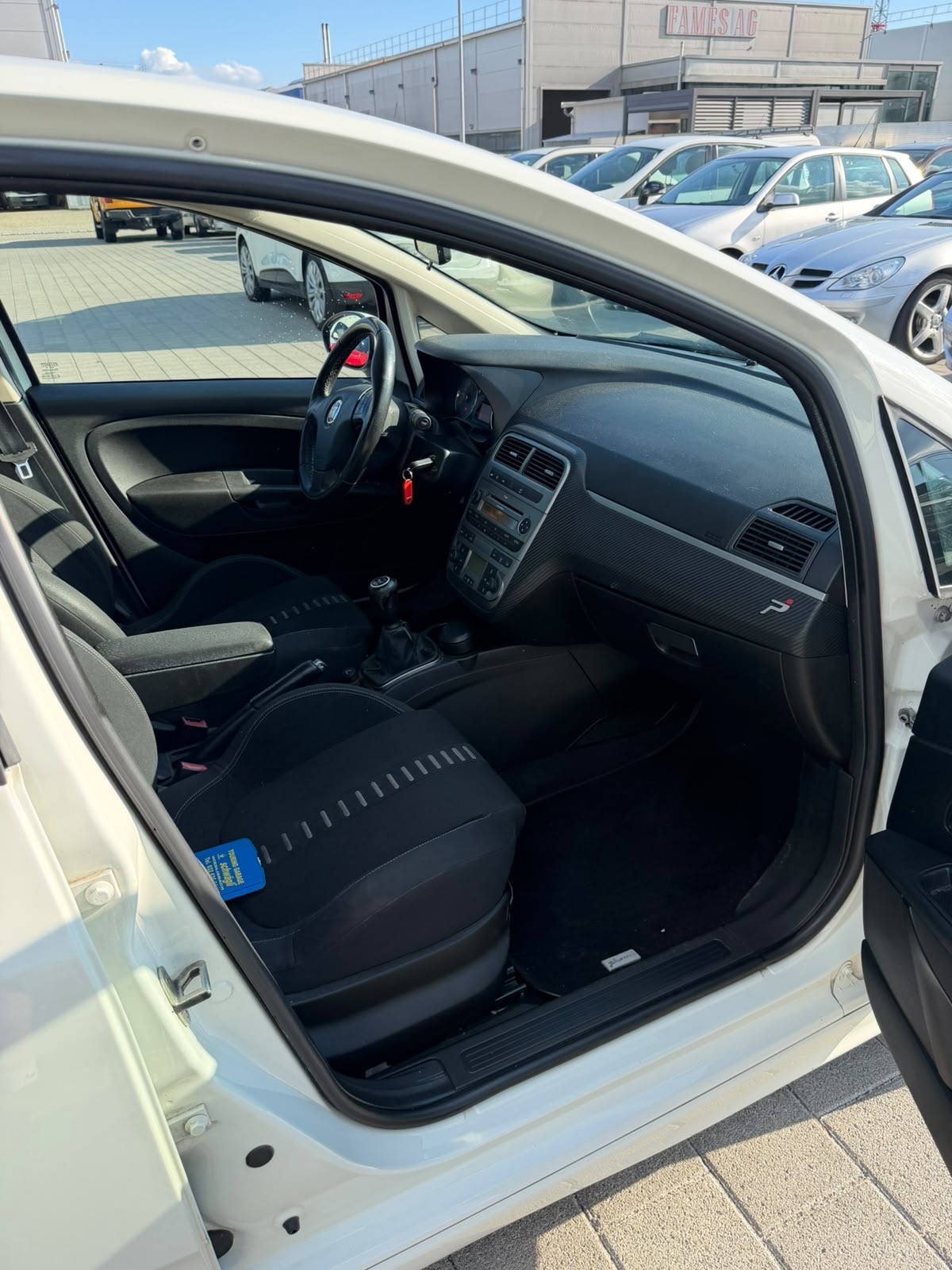 FIAT Punto 1.4 16V Turbo Sport-image-7