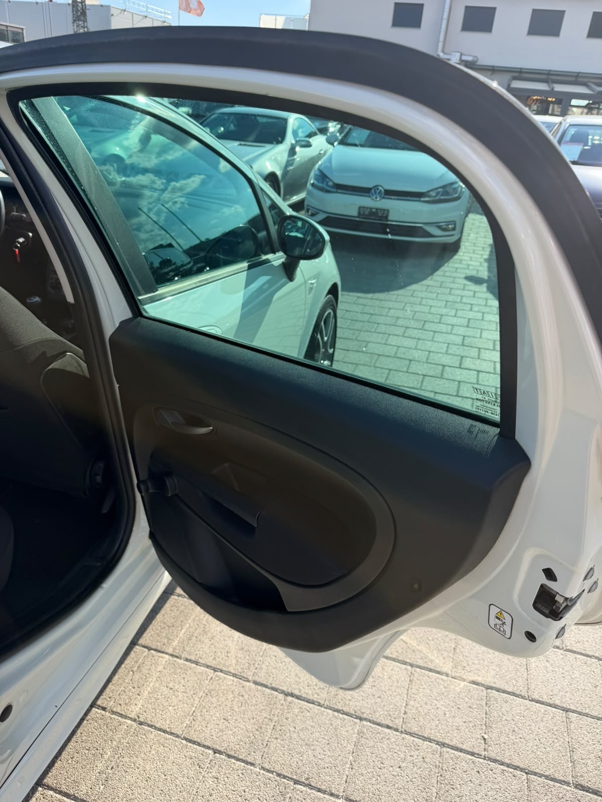 FIAT Punto 1.4 16V Turbo Sport-image-9