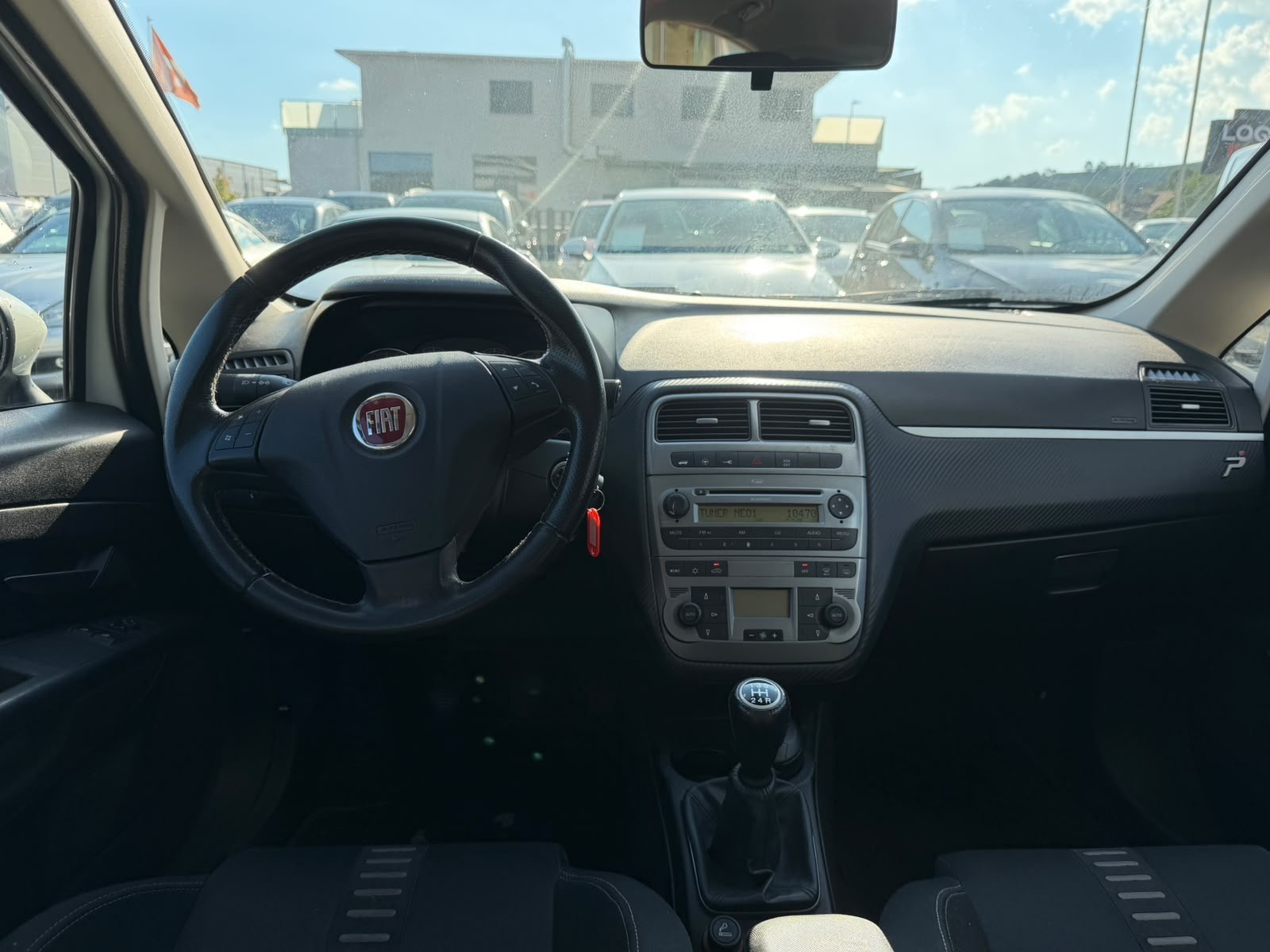 FIAT Punto 1.4 16V Turbo Sport-image-13