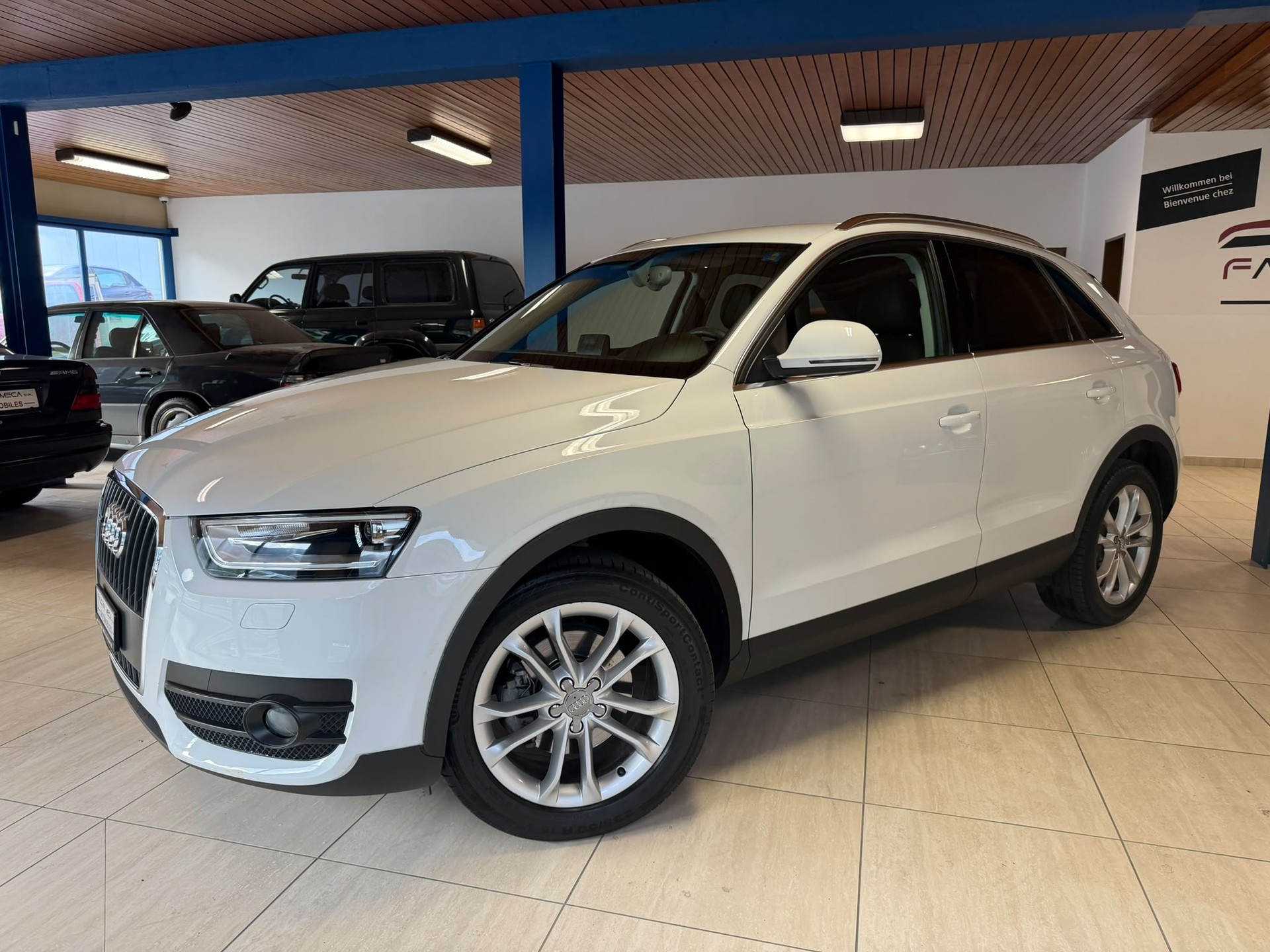 AUDI Q3 2.0 TFSI quattro S-tronic-image-5
