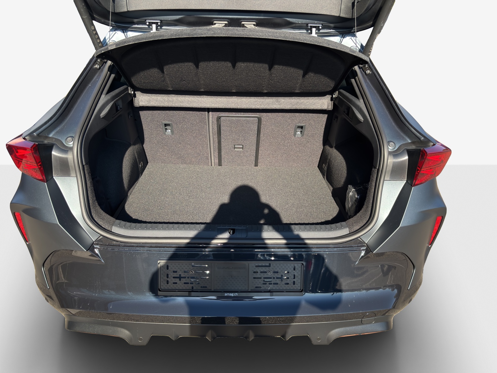 CUPRA Formentor 1.5 e-HYBRID pHEV VZ DSG-image-12