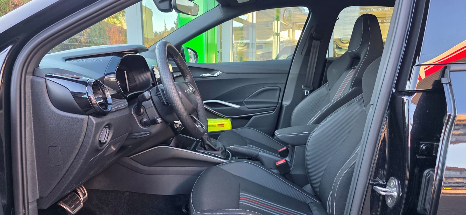 SKODA Fabia 1.5 TSI 130 DSG-image-10